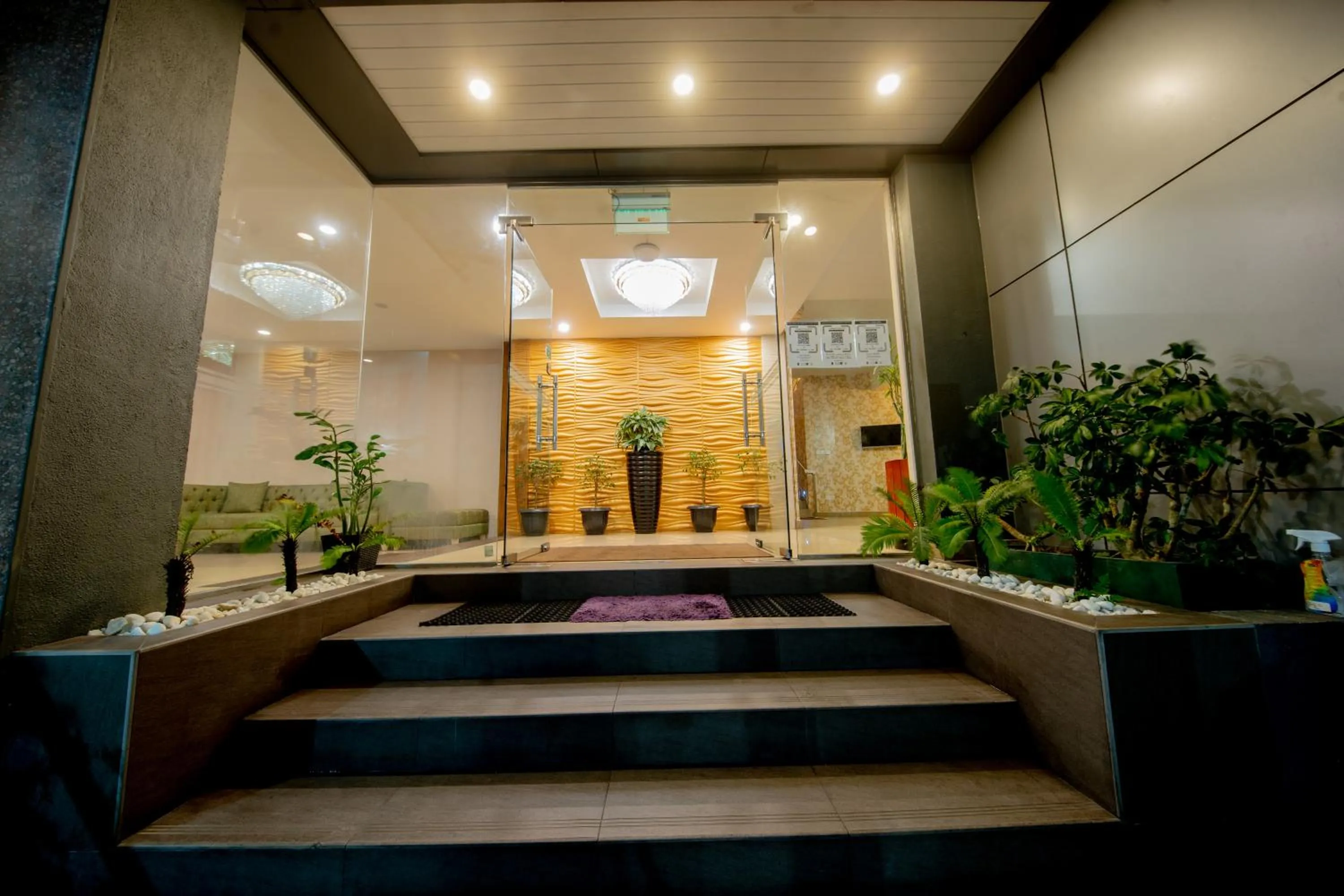 Facade/entrance in Olympus Plaza Hotel