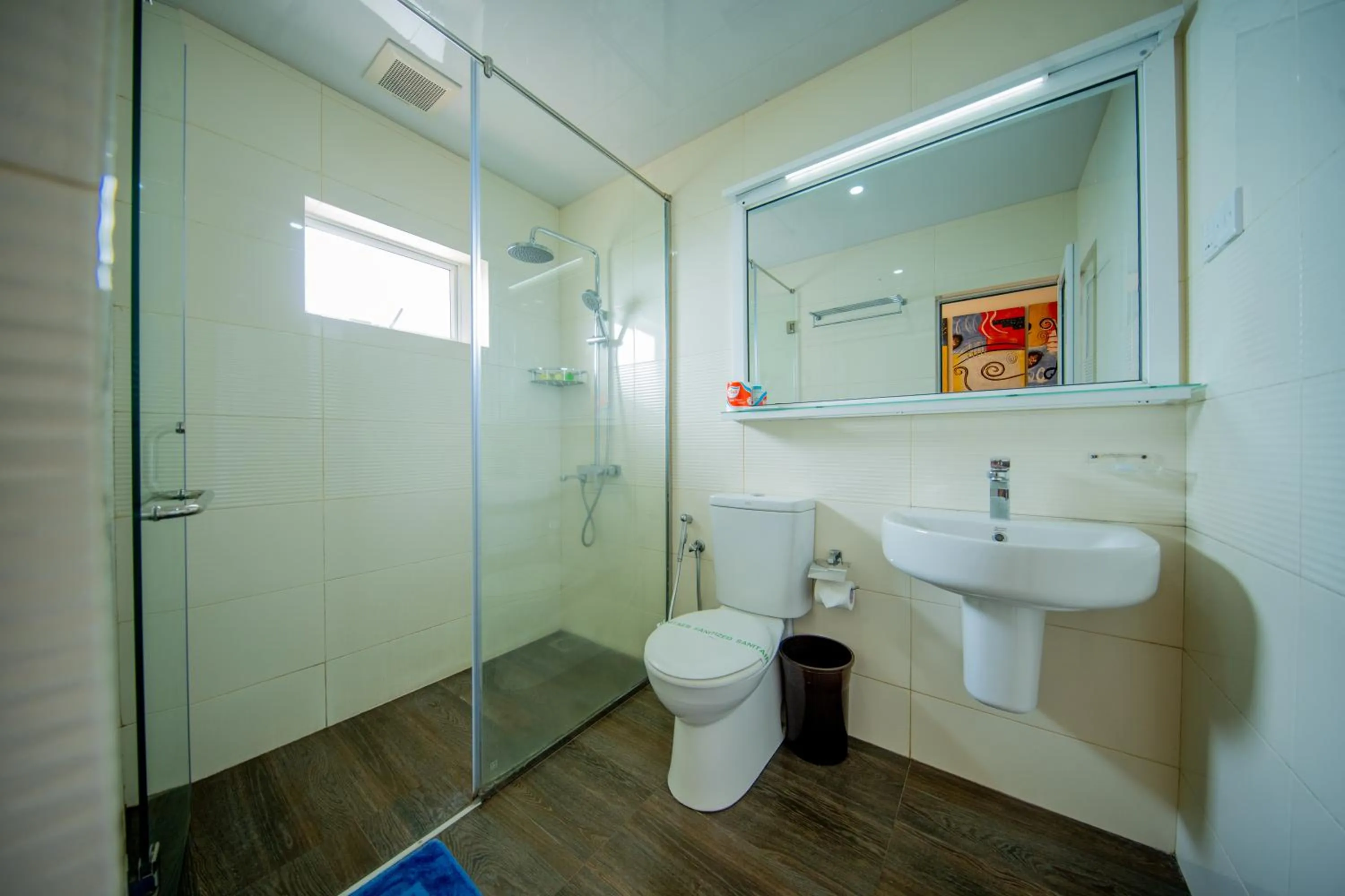 Bathroom in Olympus Plaza Hotel