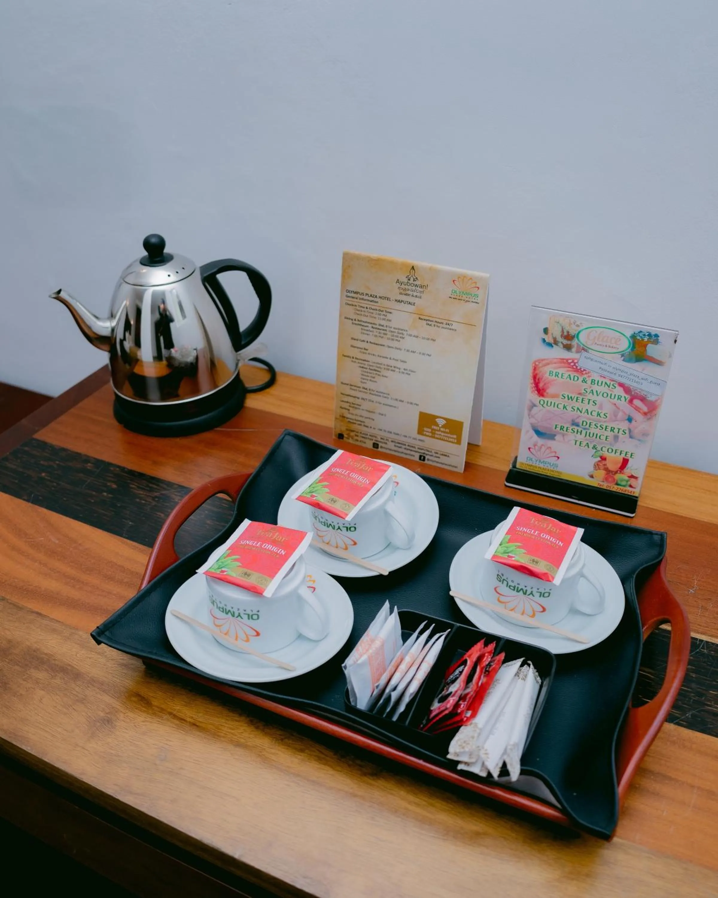 Coffee/tea facilities in Olympus Plaza Hotel
