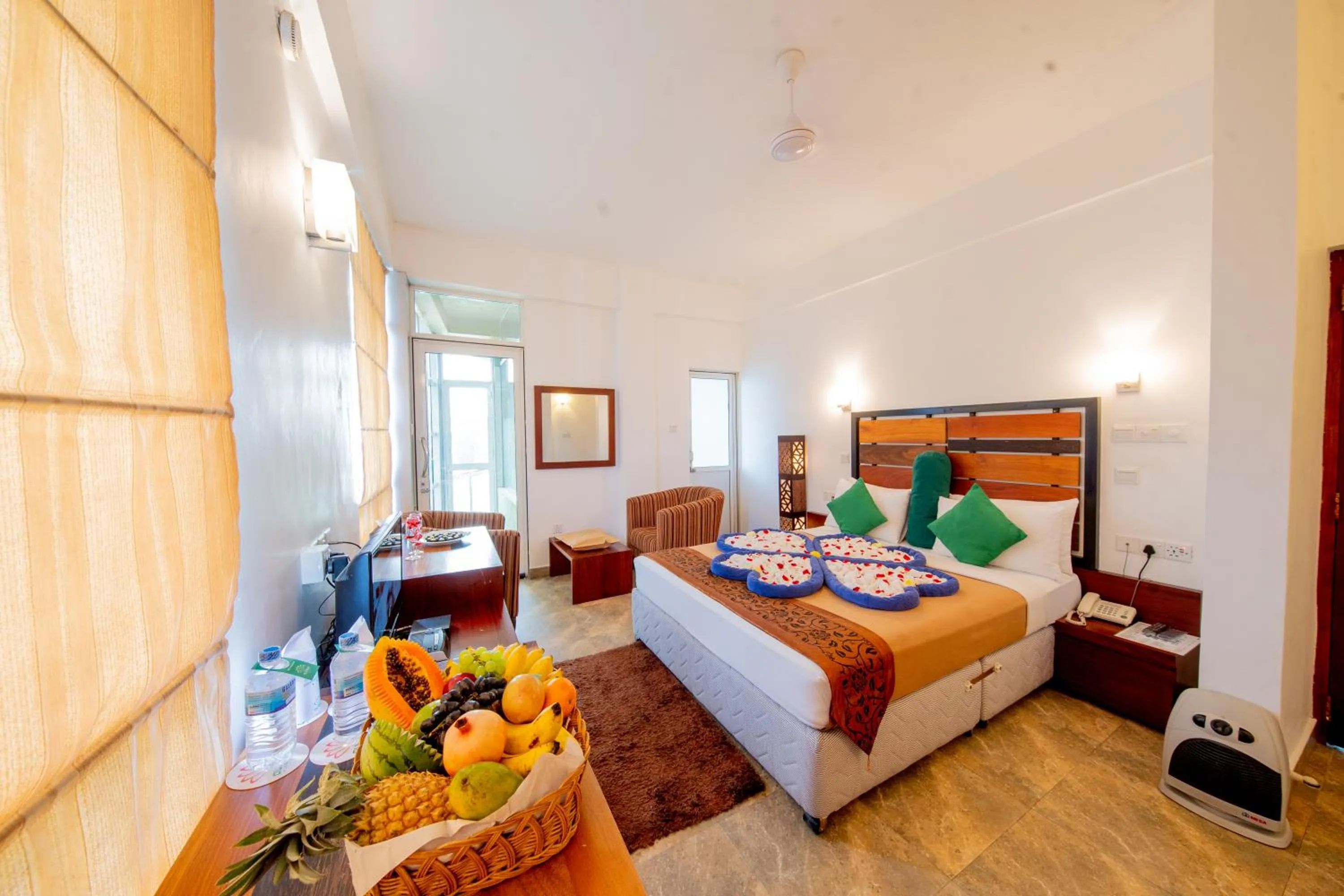 Bedroom, Bed in Olympus Plaza Hotel