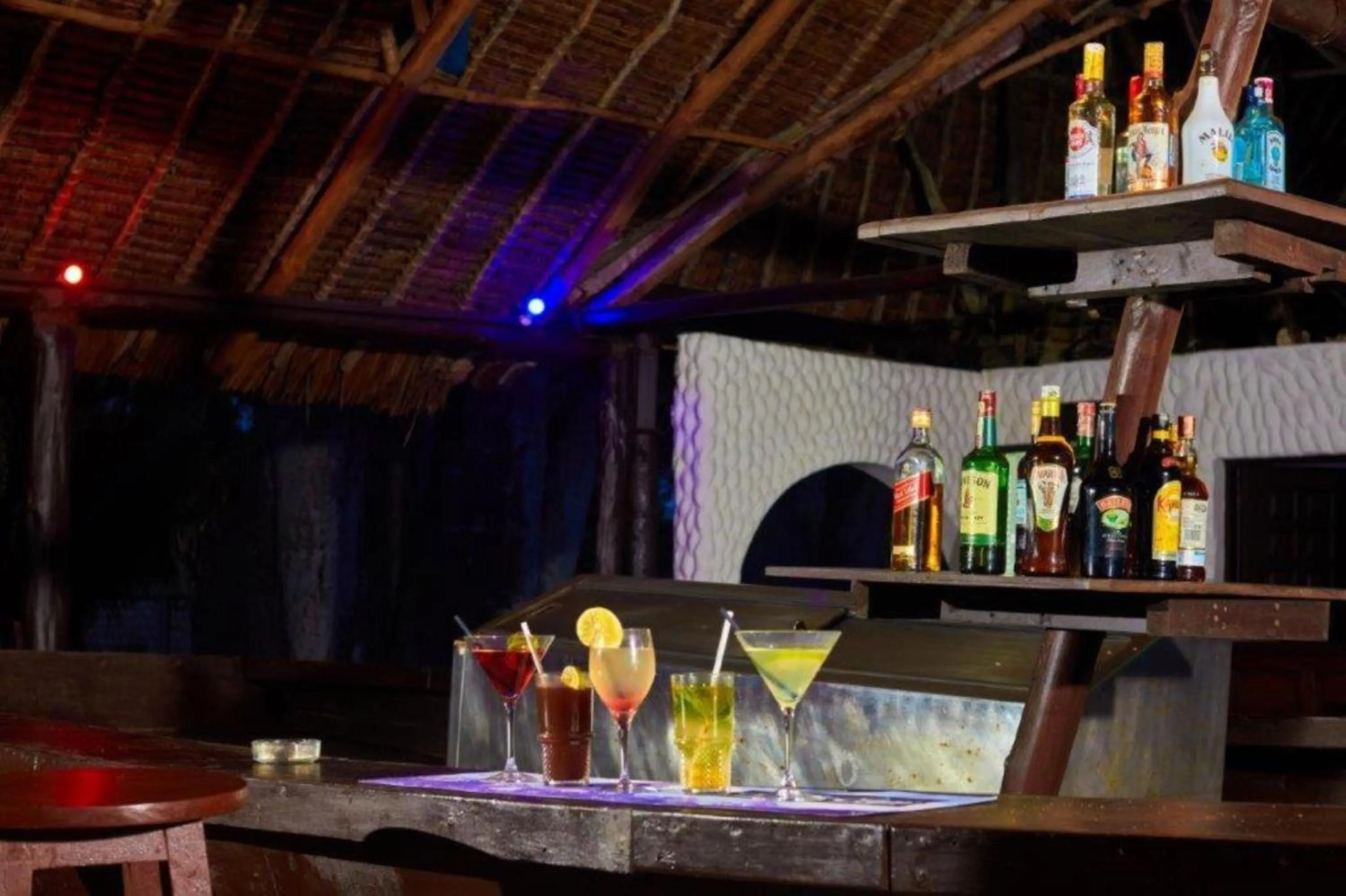 Food and drinks in Jacaranda Indian Ocean Beach Resort