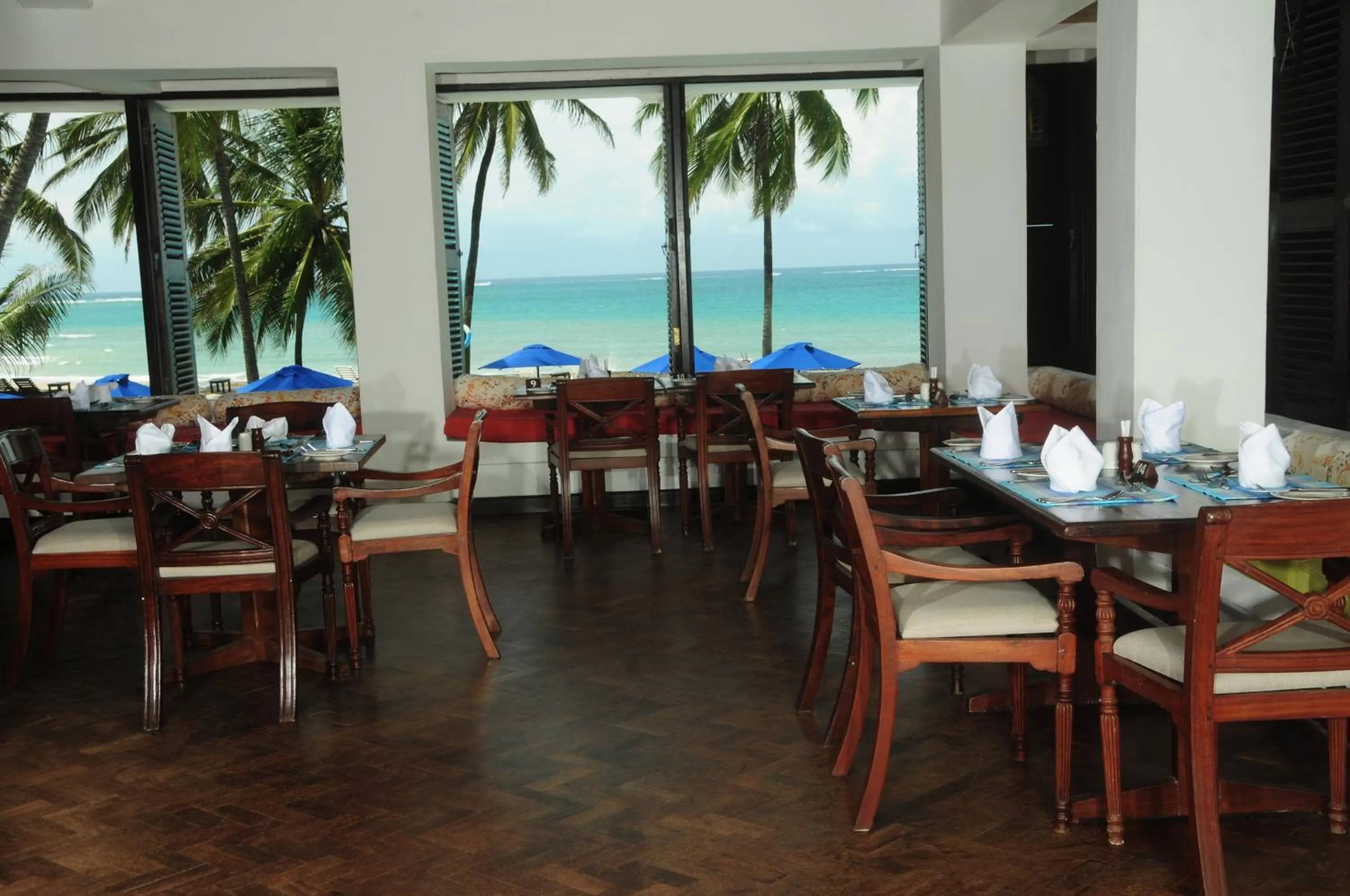 Restaurant/places to eat in Jacaranda Indian Ocean Beach Resort