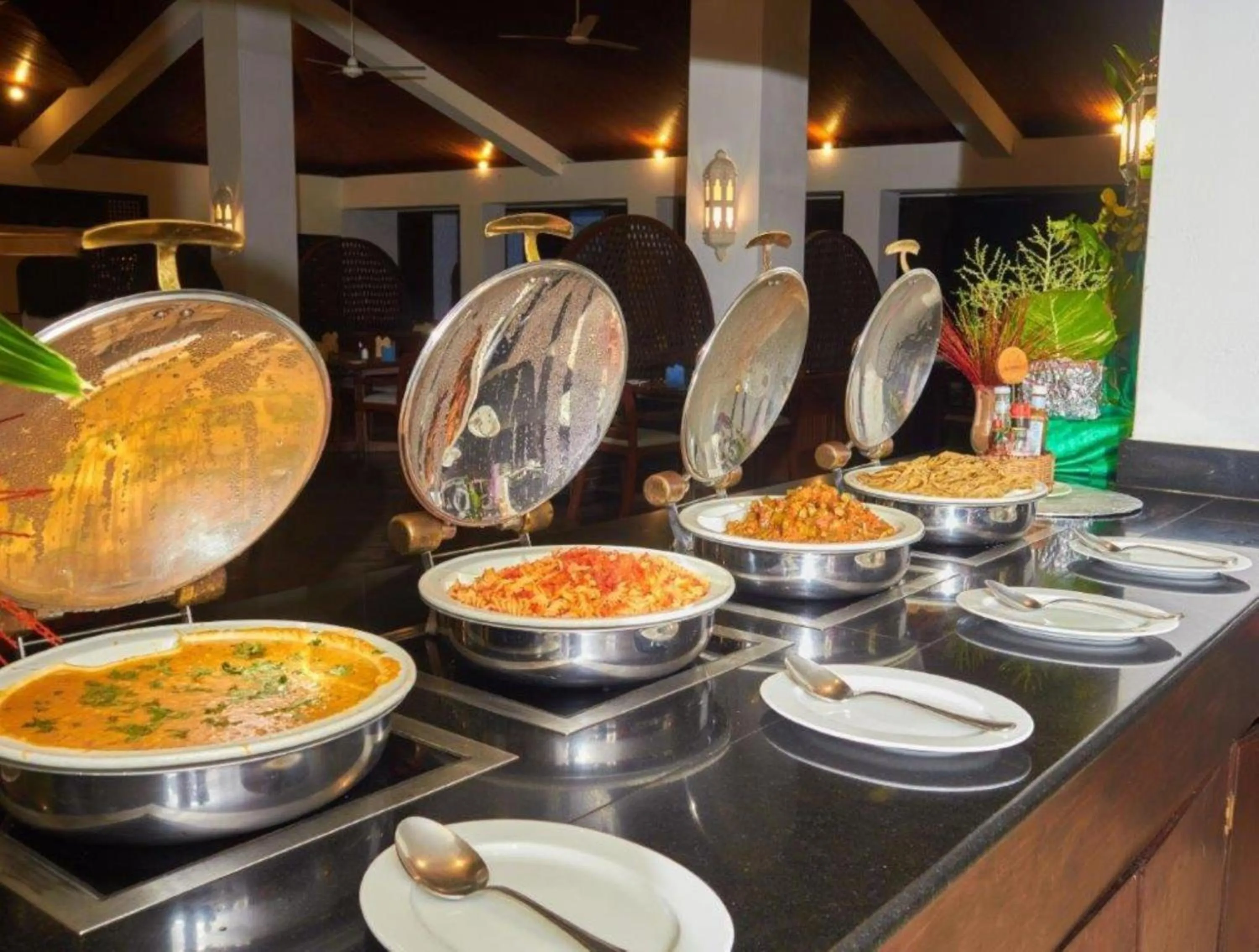 Restaurant/places to eat in Jacaranda Indian Ocean Beach Resort