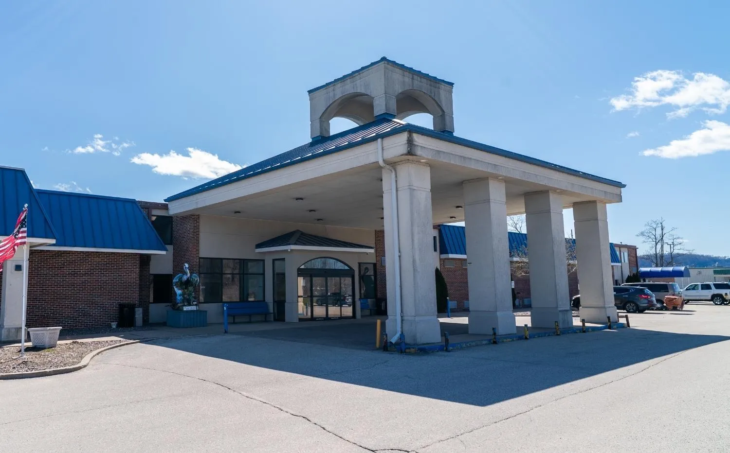 Property building in Coratel Inn and Suites By Jasper Lacrosse