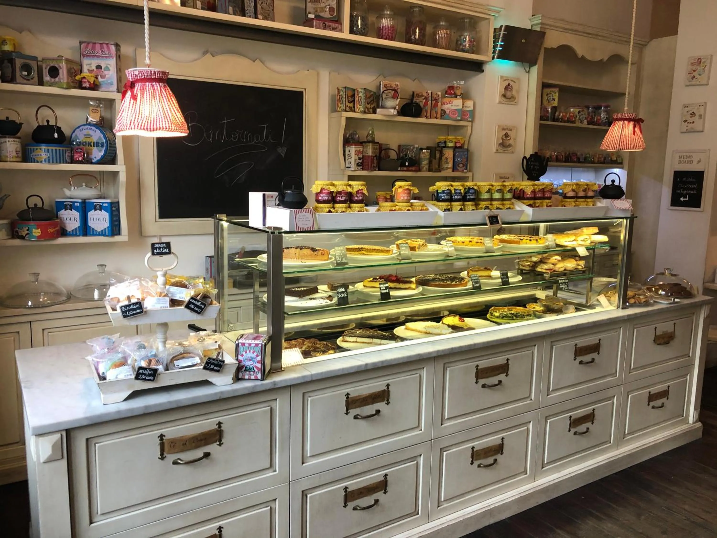 Breakfast in La Terrazza Di Arturo Guest House