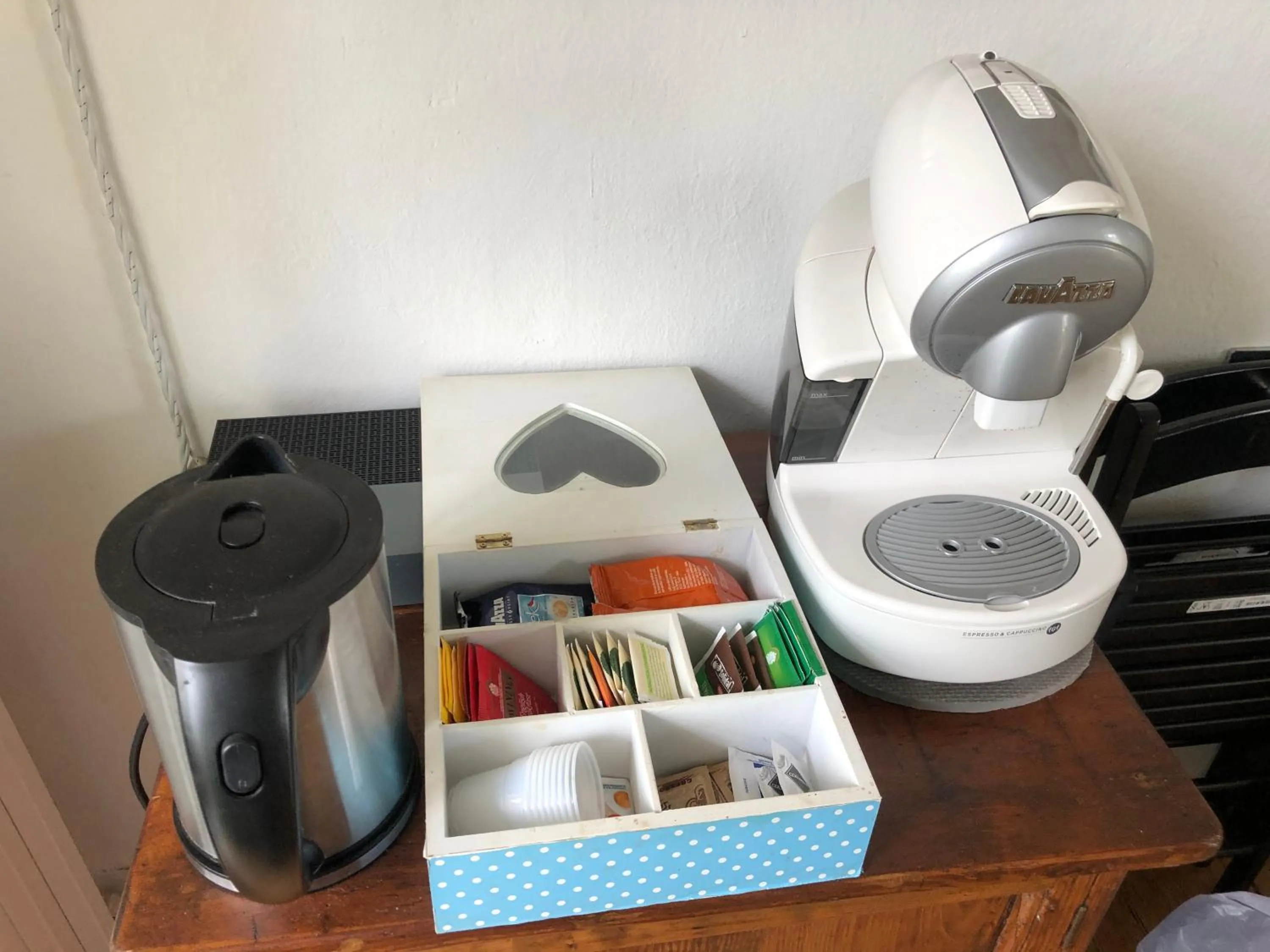 Coffee/tea facilities in La Terrazza Di Arturo Guest House