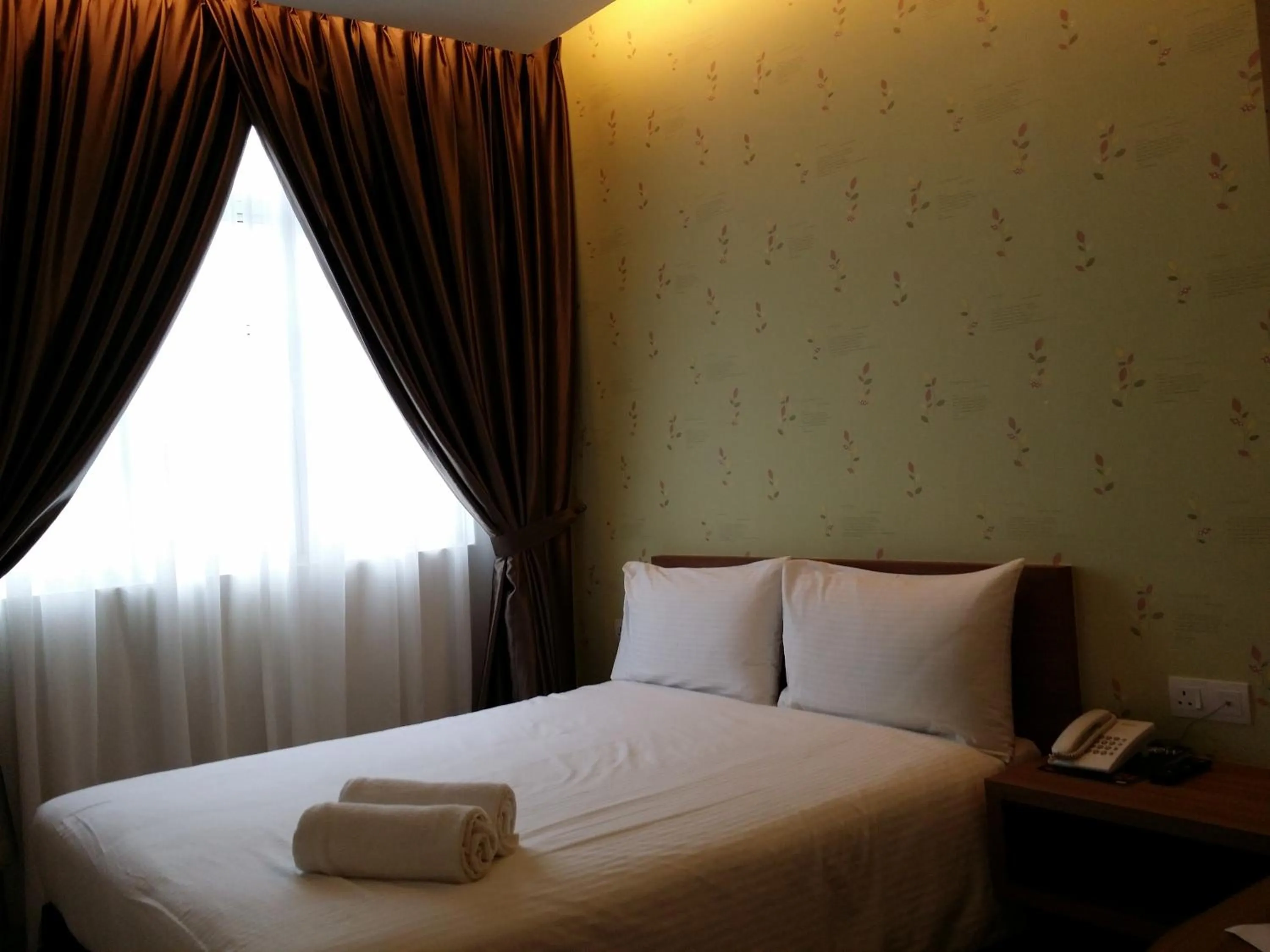 Bedroom, Bed in D Elegance Hotel Nusajaya