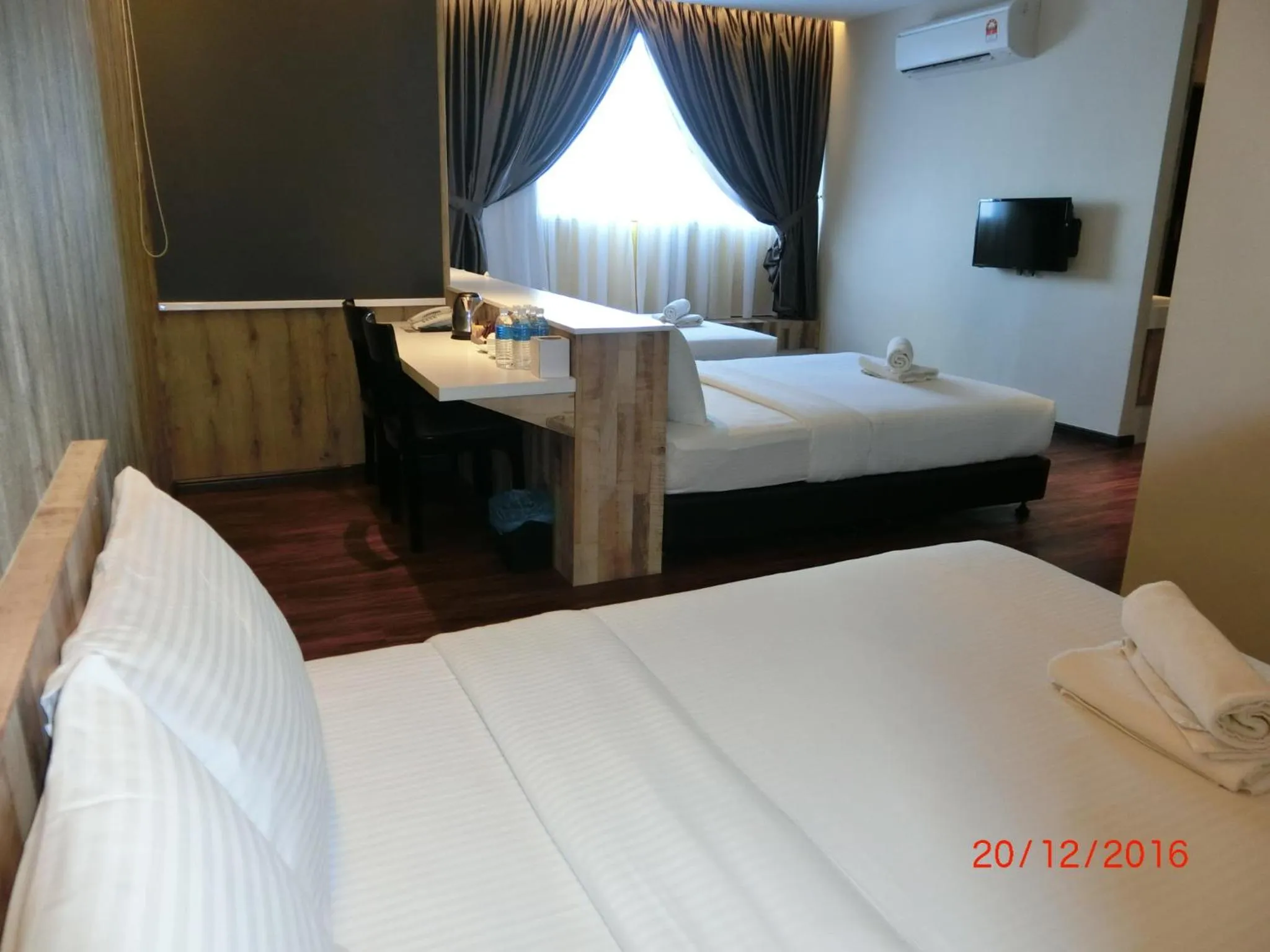 Photo of the whole room, Bed in D Elegance Hotel Nusajaya