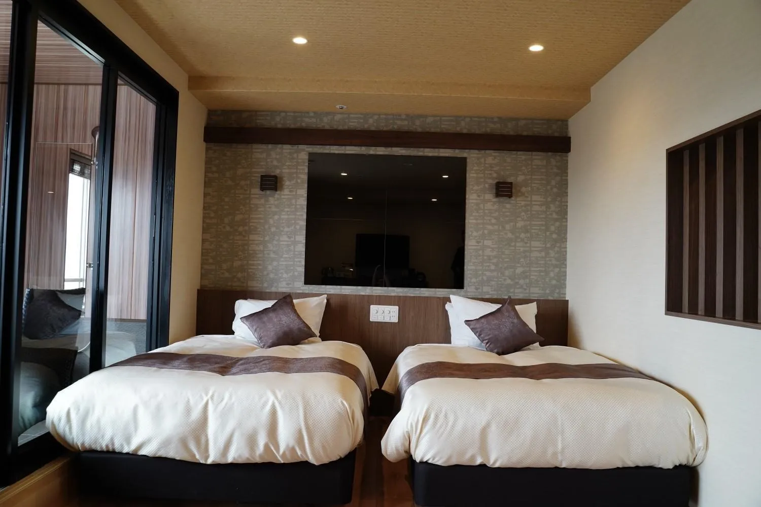 Bed in LiVEMAX RESORT Kaga Yamashiro