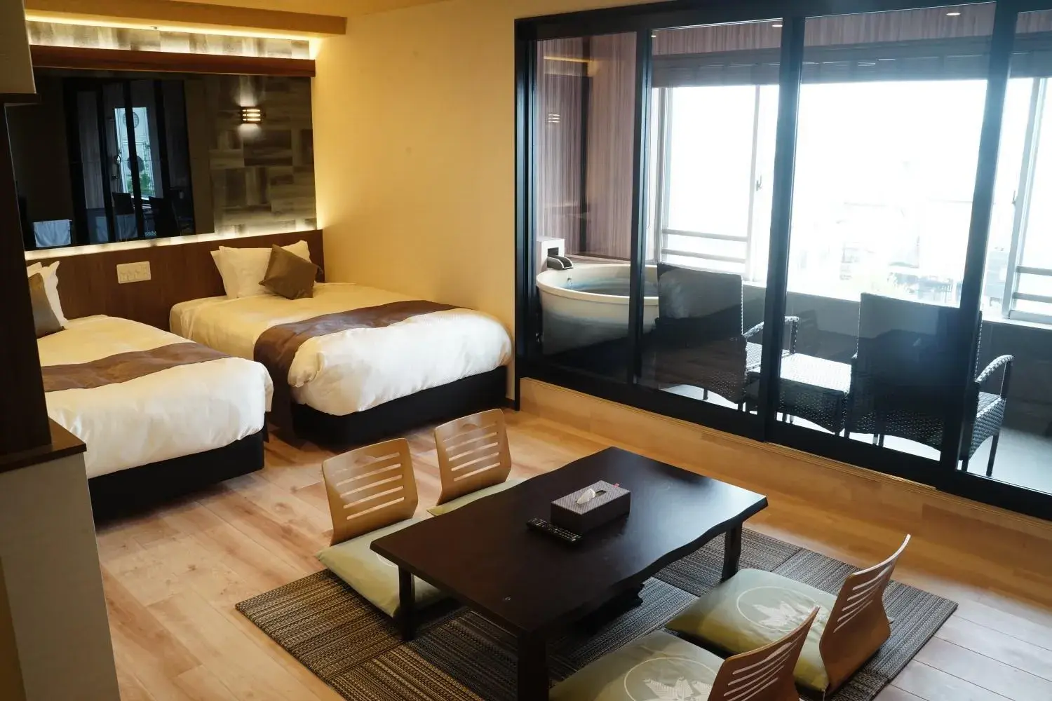 Superior Japanese-Western Room with Open-Air Bath in LiVEMAX RESORT Kaga Yamashiro Superior Japanese-Western Room with Open-Air Bath in LiVEMAX RESORT Kaga Yamashiro