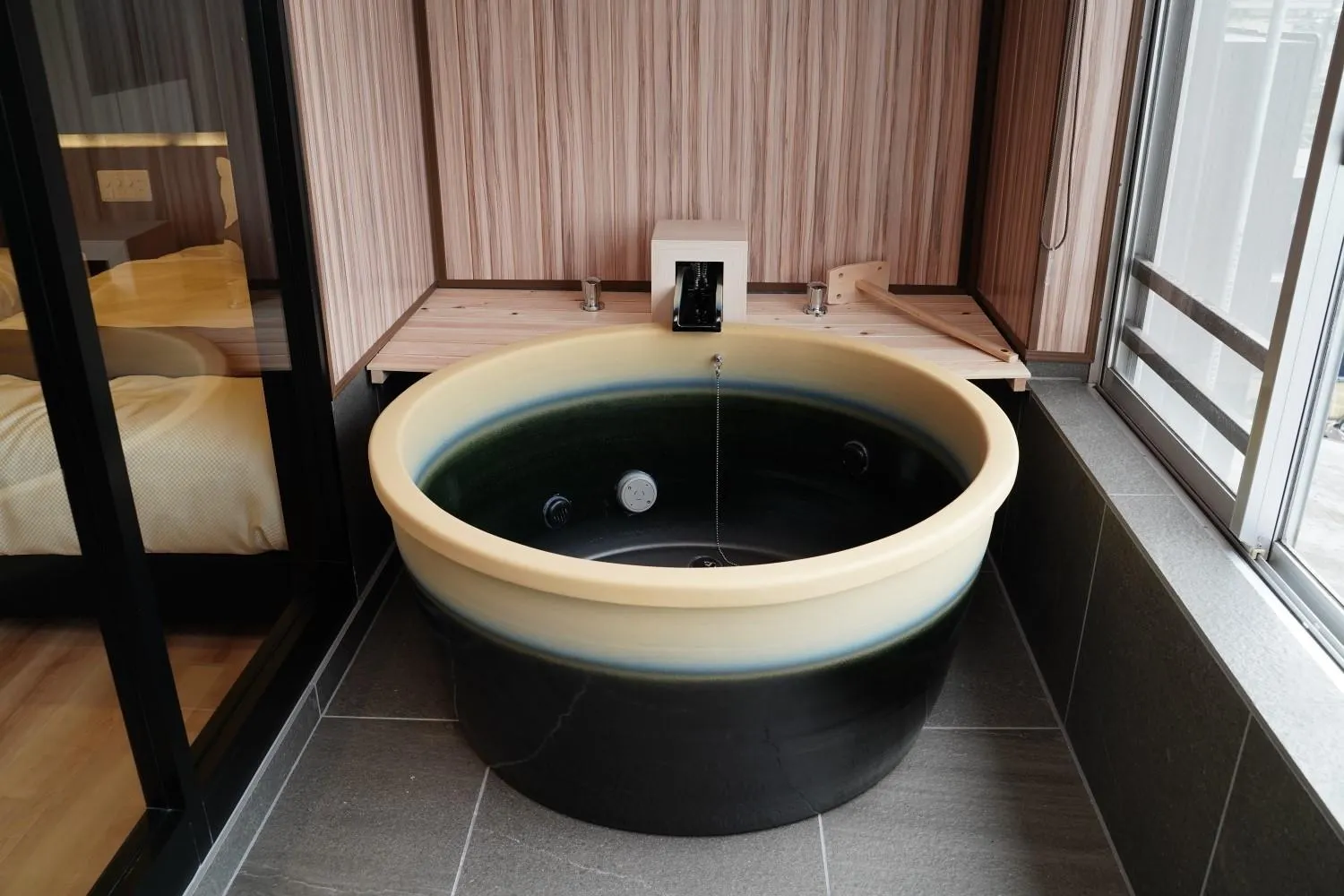 Hot Tub in LiVEMAX RESORT Kaga Yamashiro