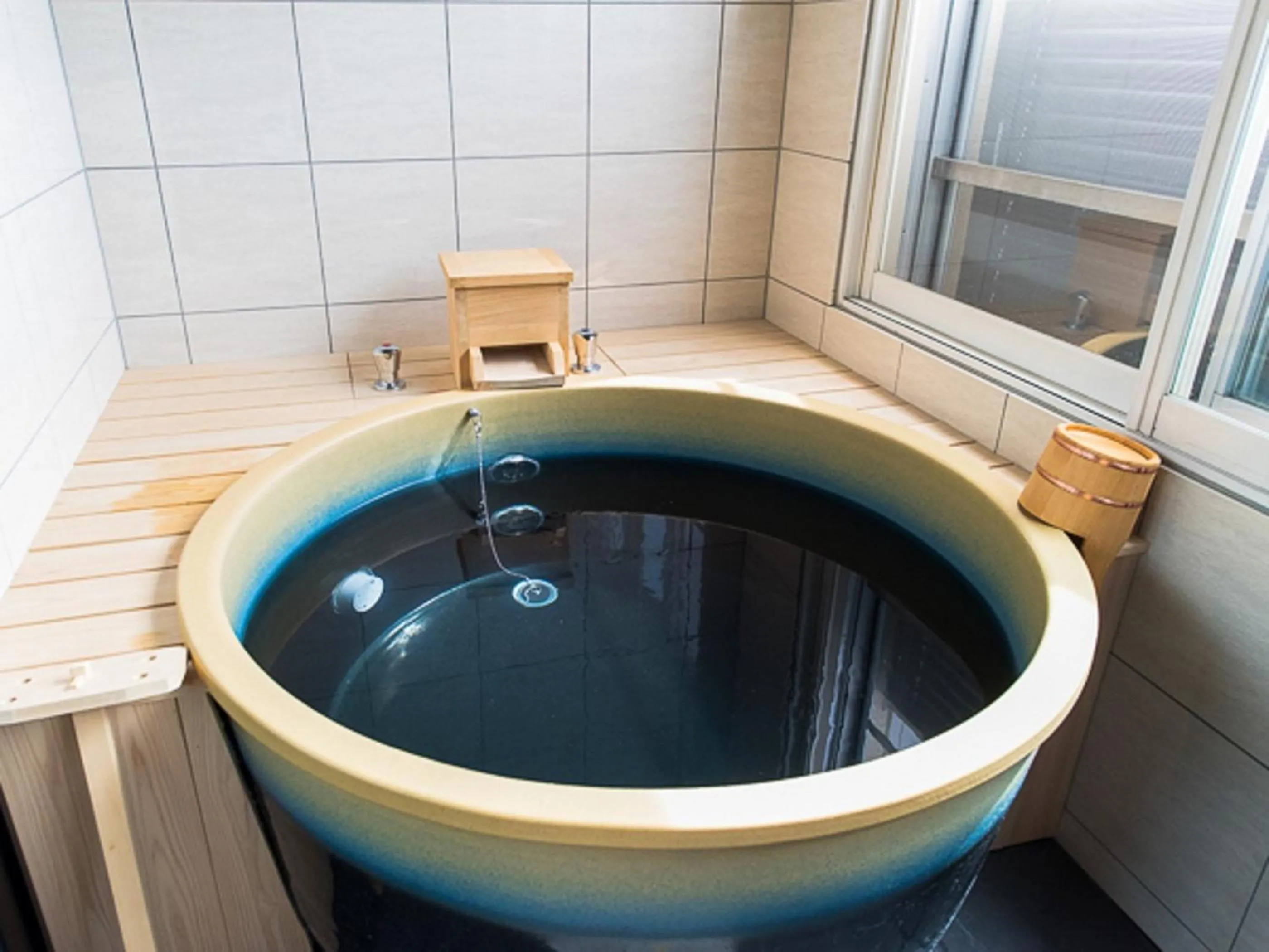 Hot Tub in LiVEMAX RESORT Kaga Yamashiro