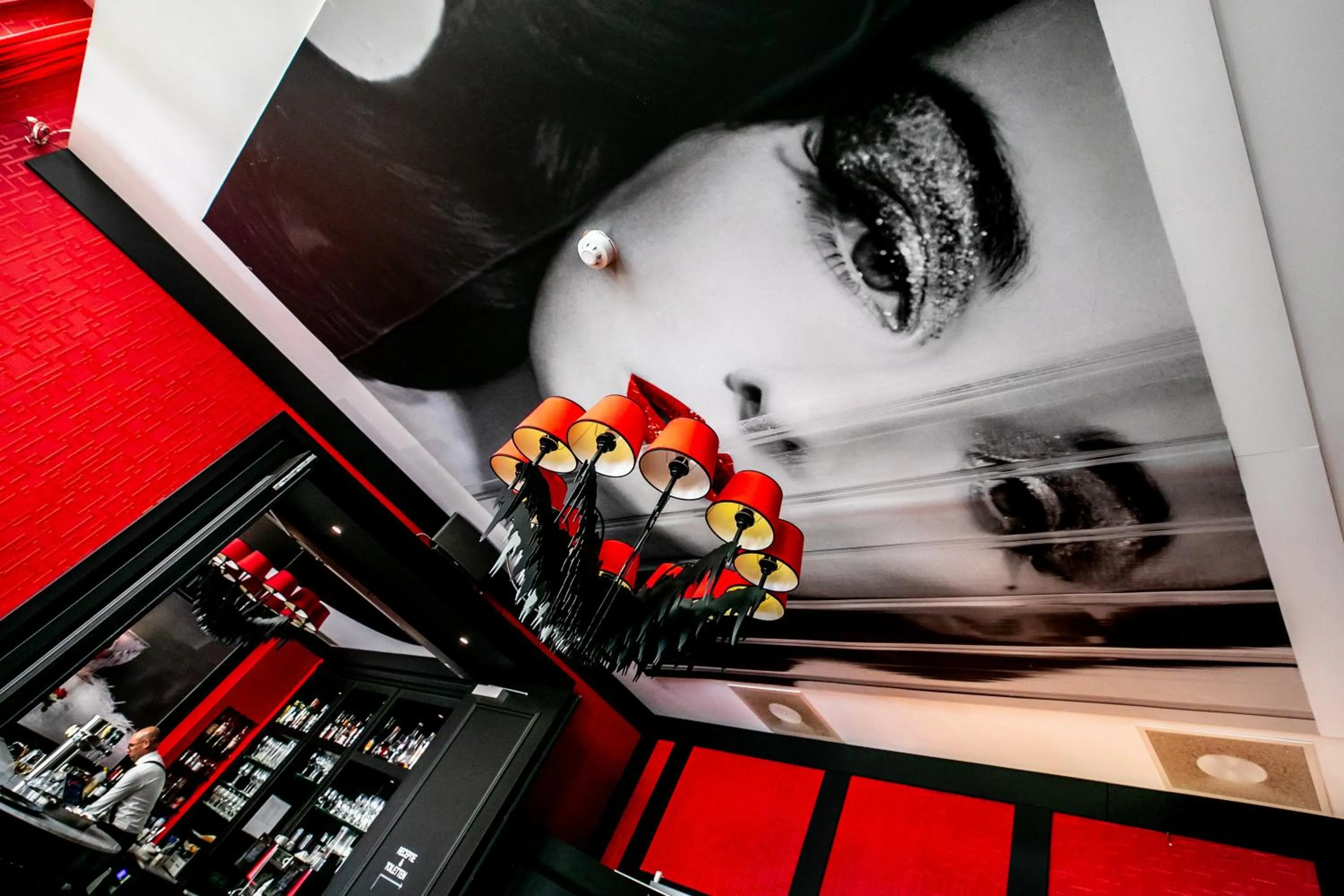 Decorative detail in Le Theatre