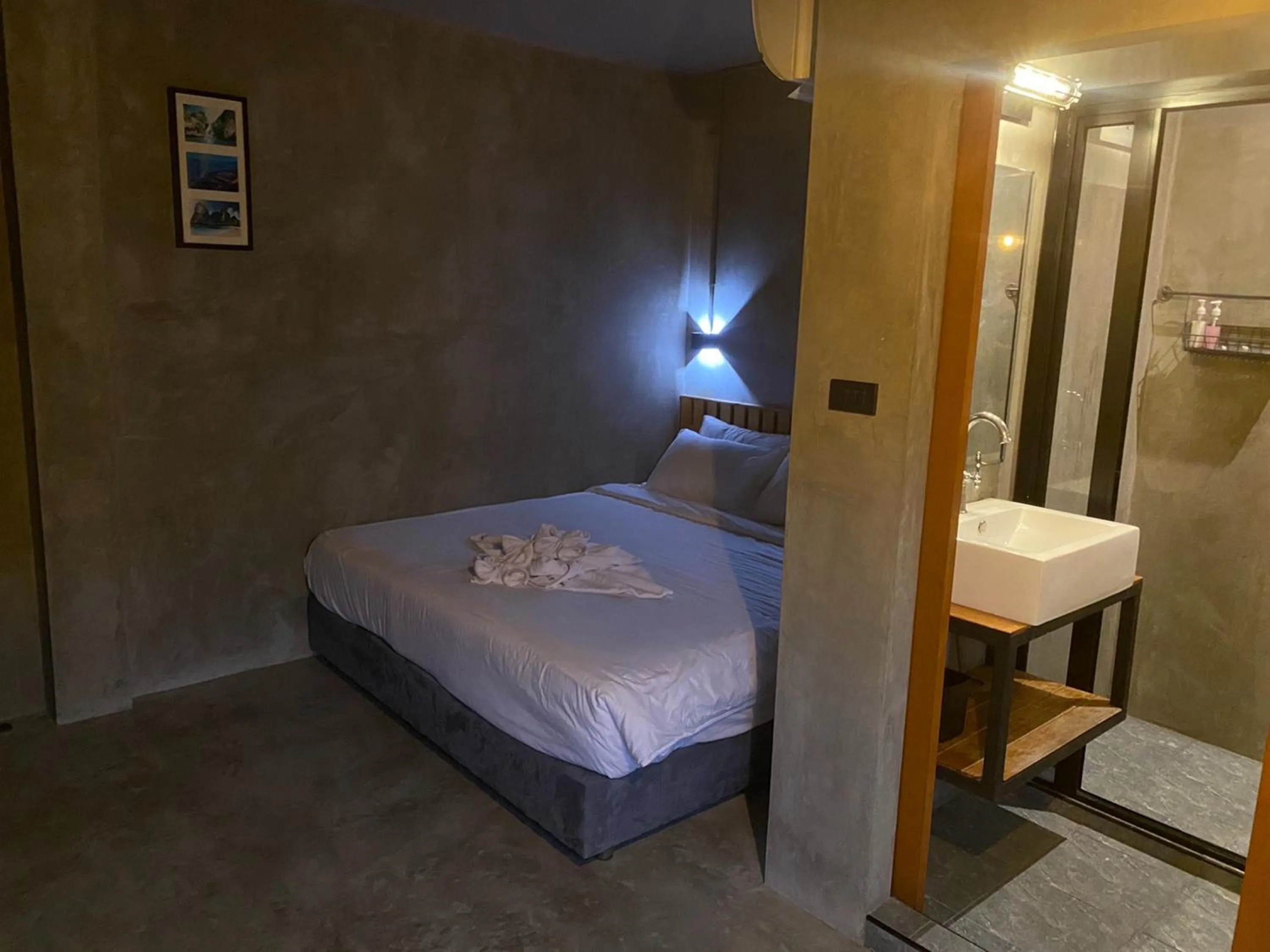 Bed in Sukhum Rajamangala-Phatthanakan Rooms