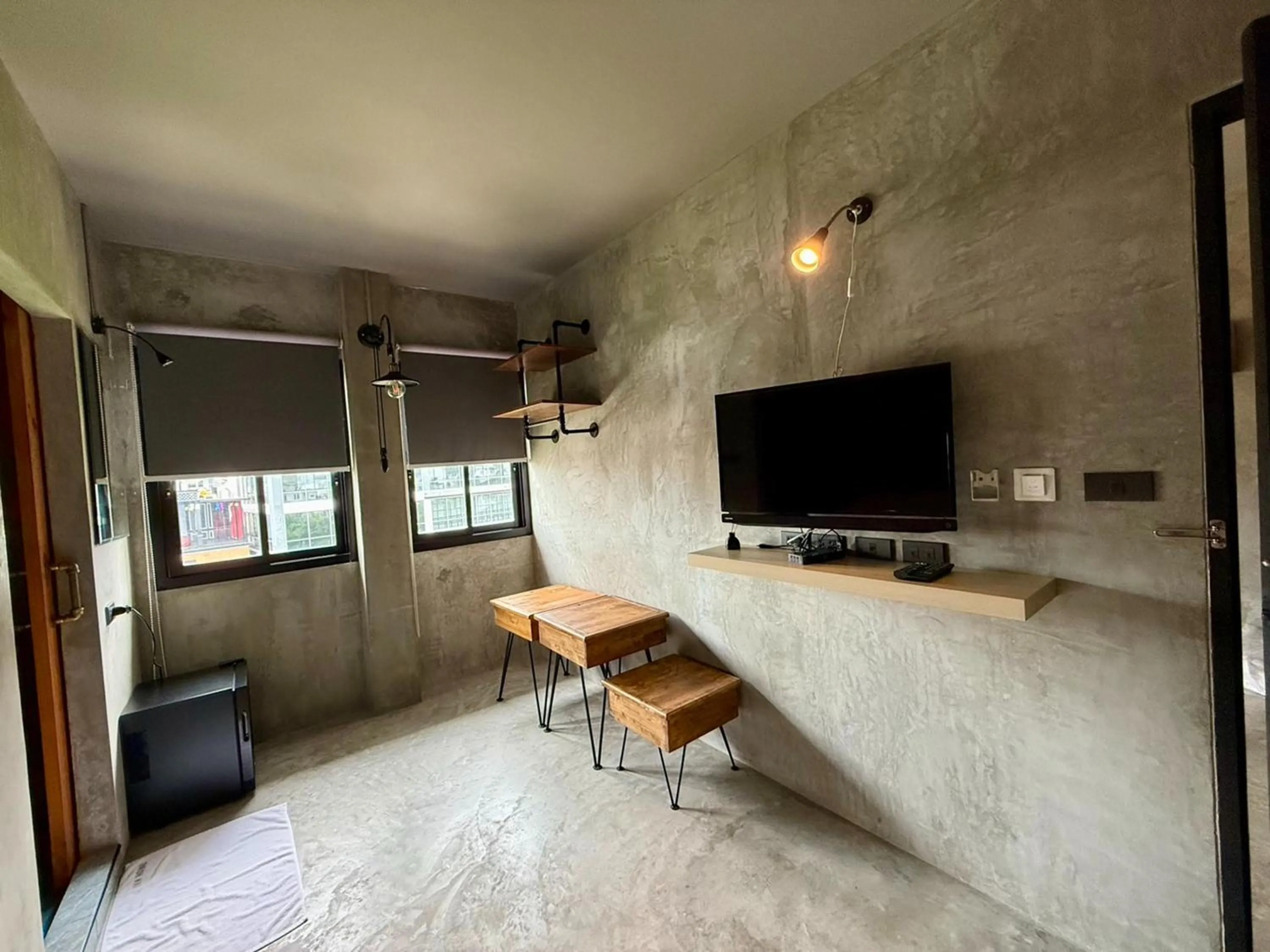 TV and multimedia in Sukhum Rajamangala-Phatthanakan Rooms