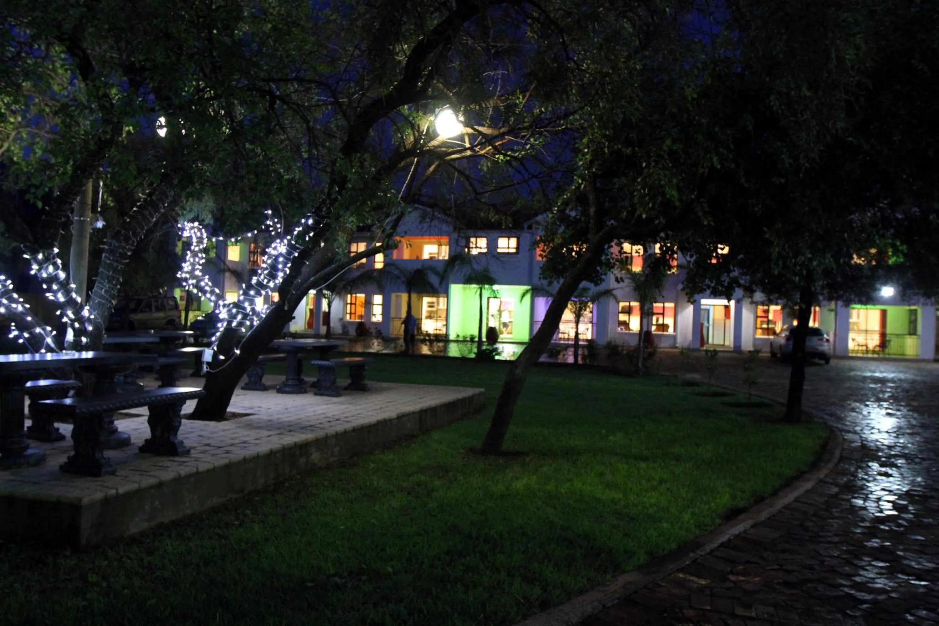BBQ facilities in Casa Bianca Guest Lodge