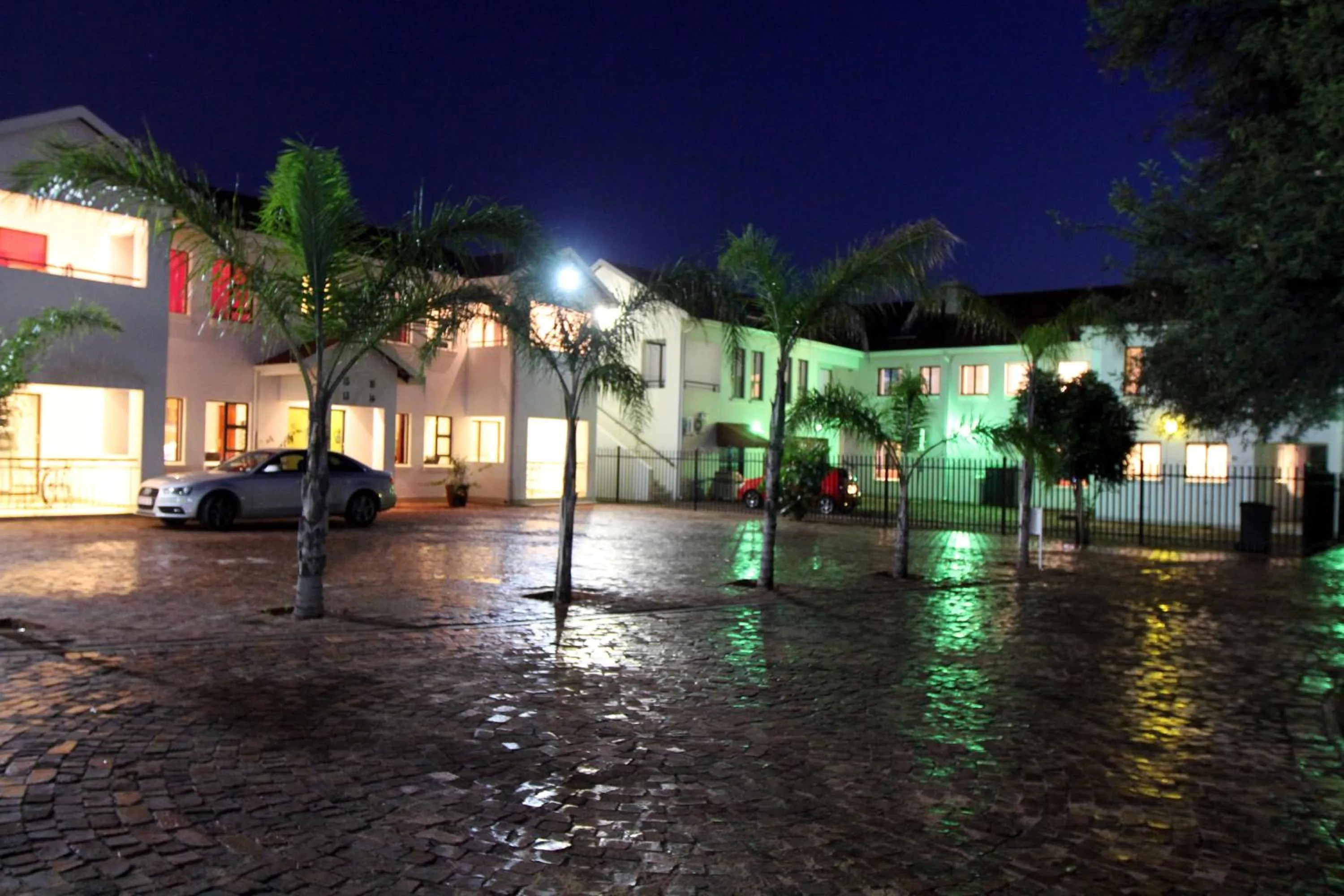 Night in Casa Bianca Guest Lodge