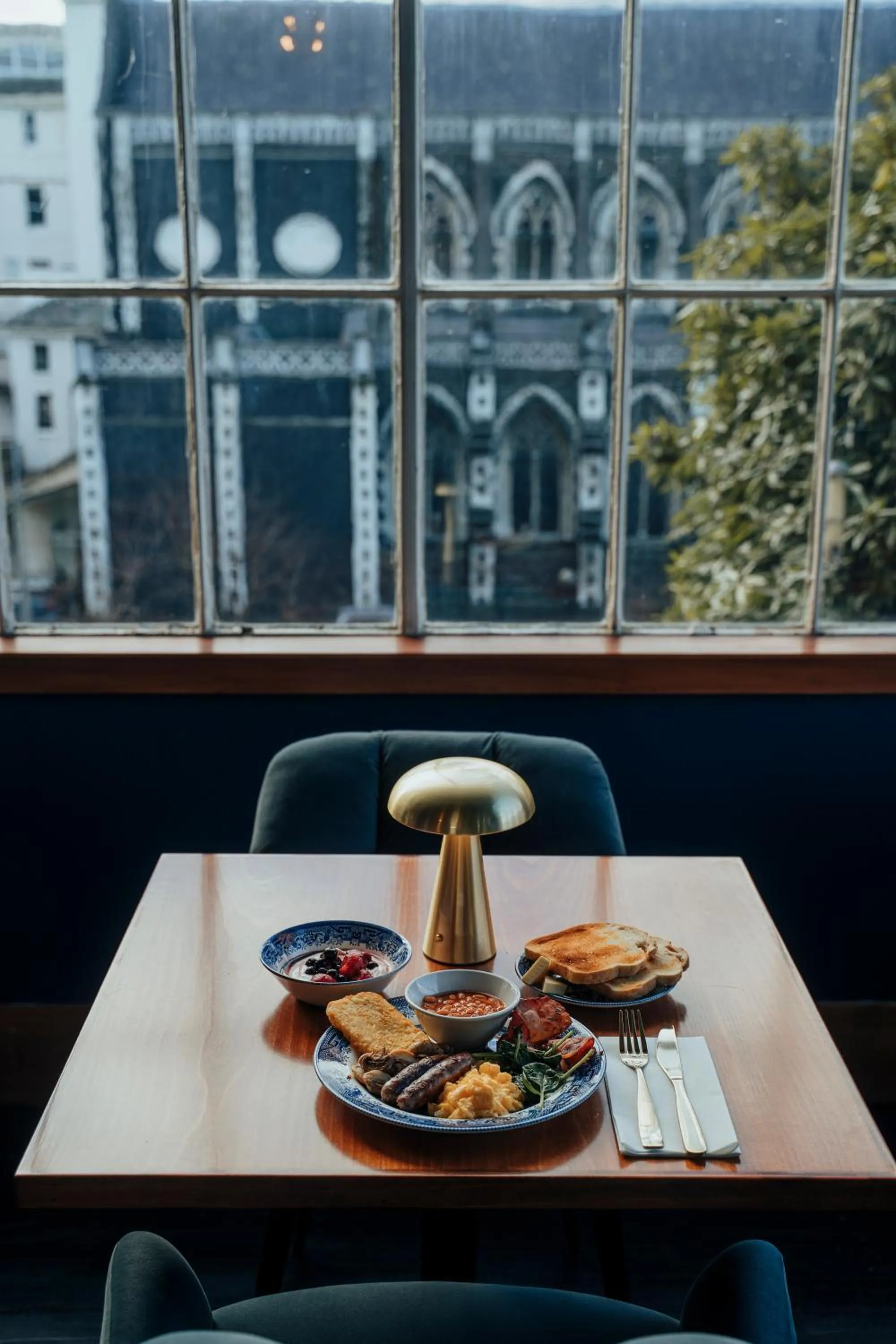 Restaurant/places to eat in Dunedin House- Boutique Hotel