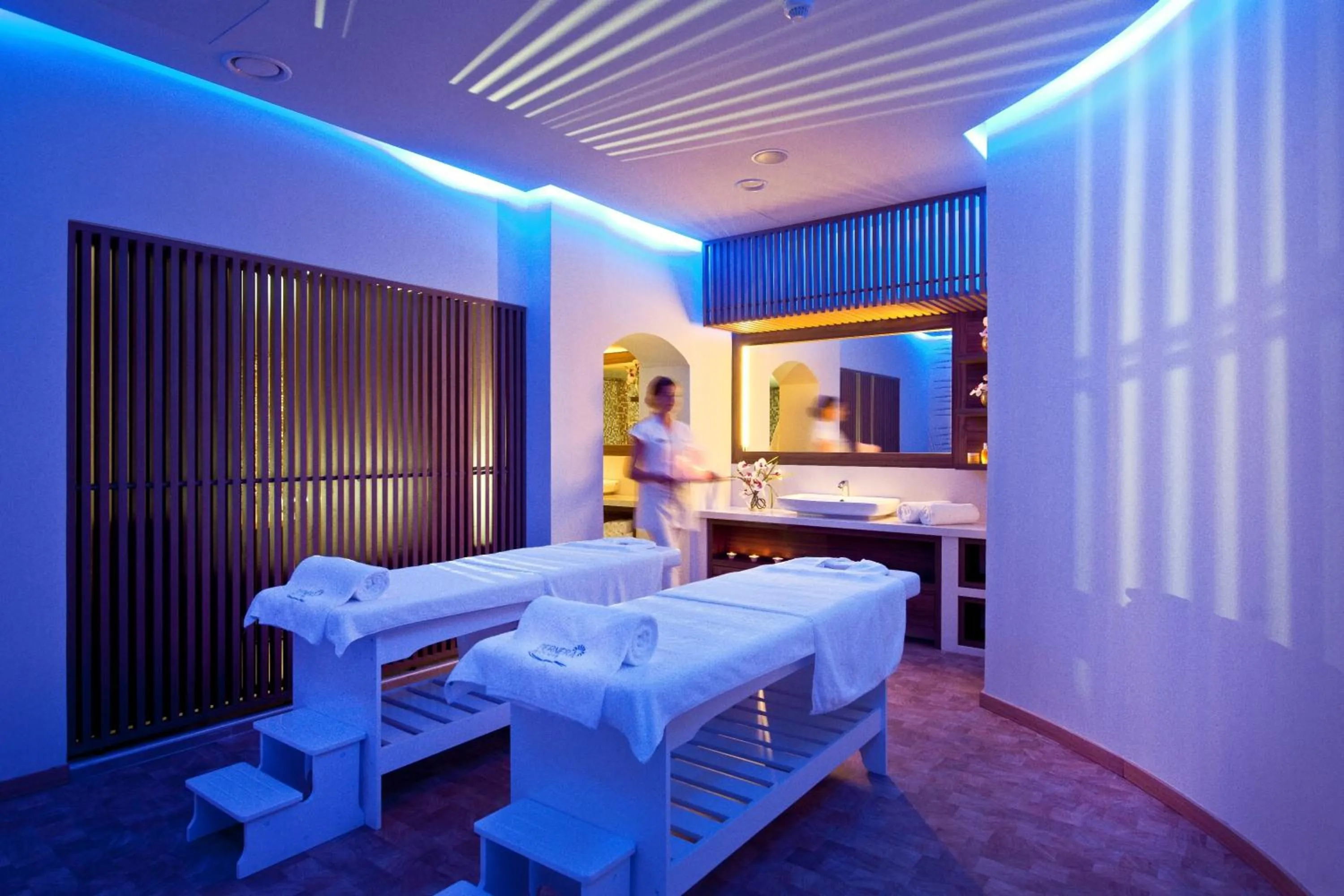 Massage, Bed in Pernera Beach Hotel