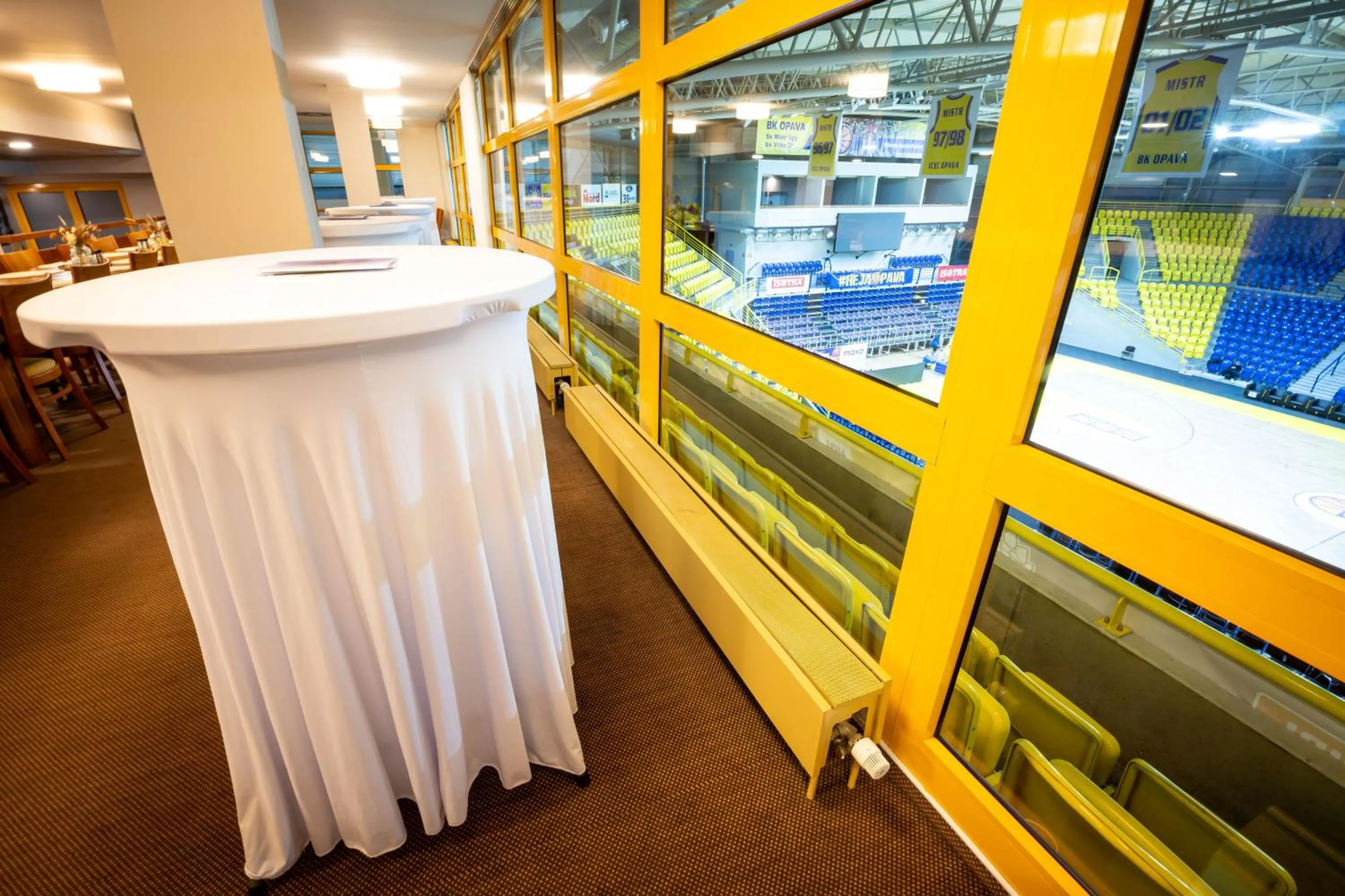 Restaurant/places to eat in Hotel Opava - free parking