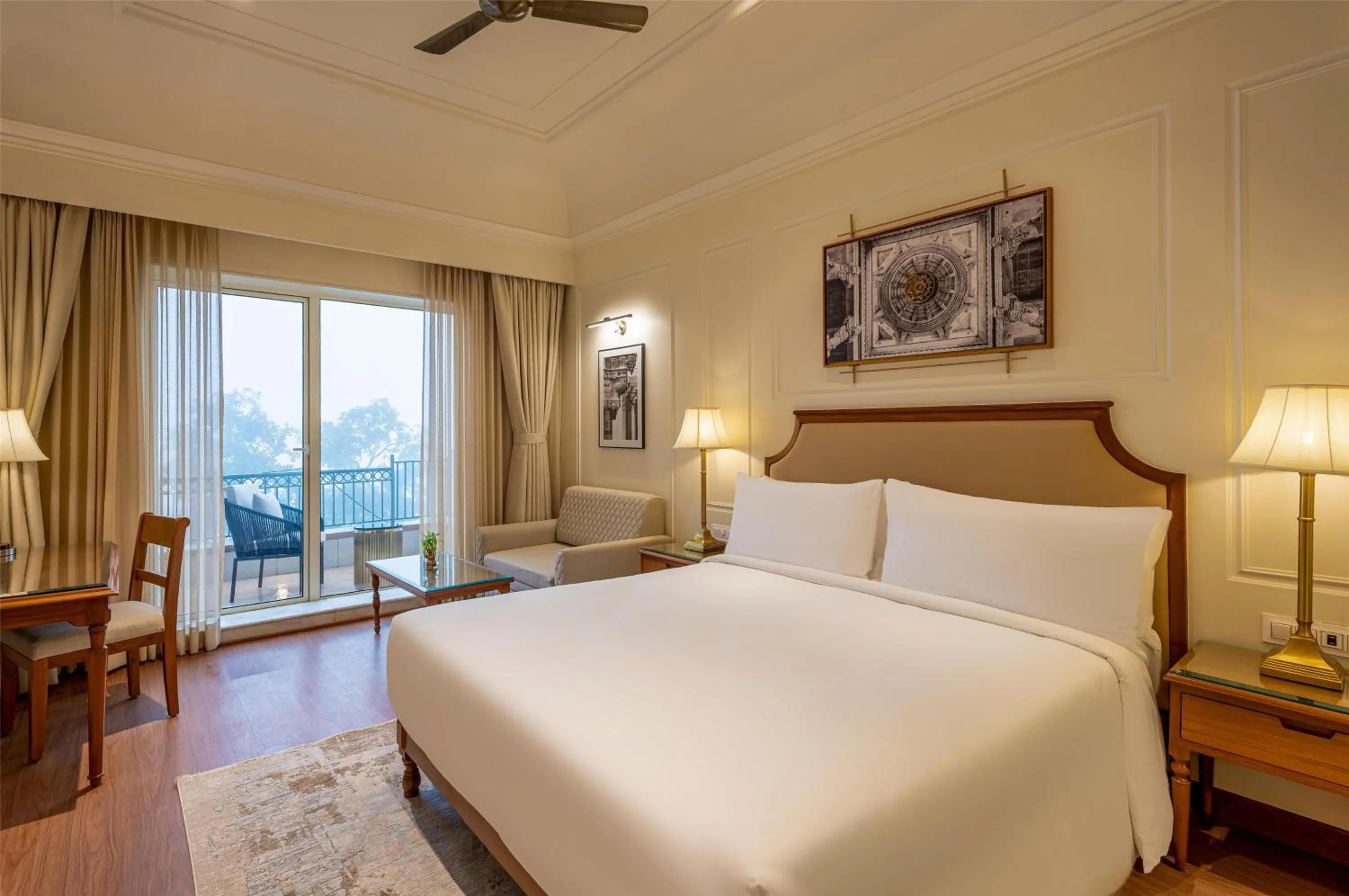 Deluxe Room in Radisson Resort Mount Abu