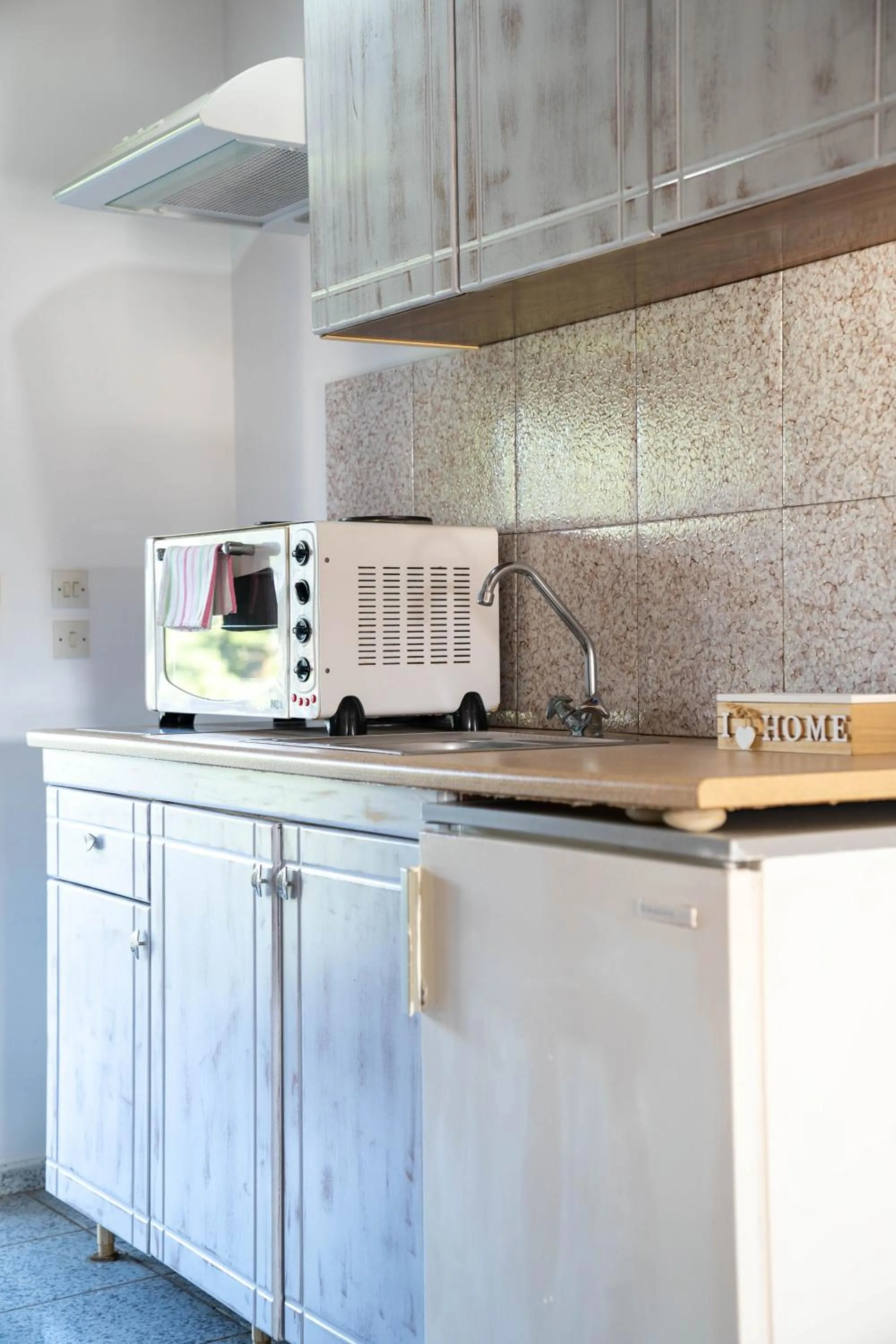 Kitchen or kitchenette in Villa Del Sol Corfu