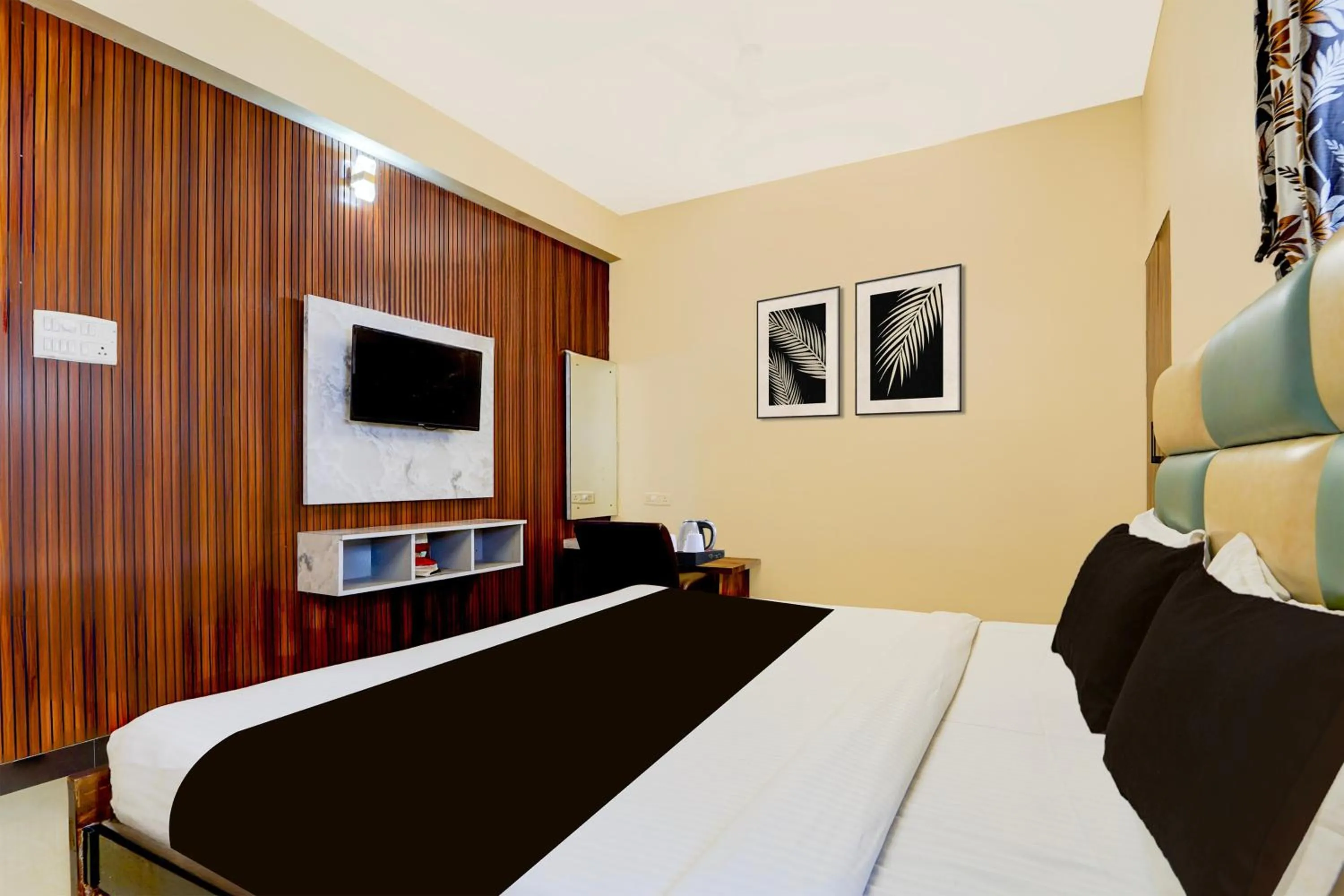 Bedroom in Hotel O Singanallur Railway Junction Formerly 2D Residency