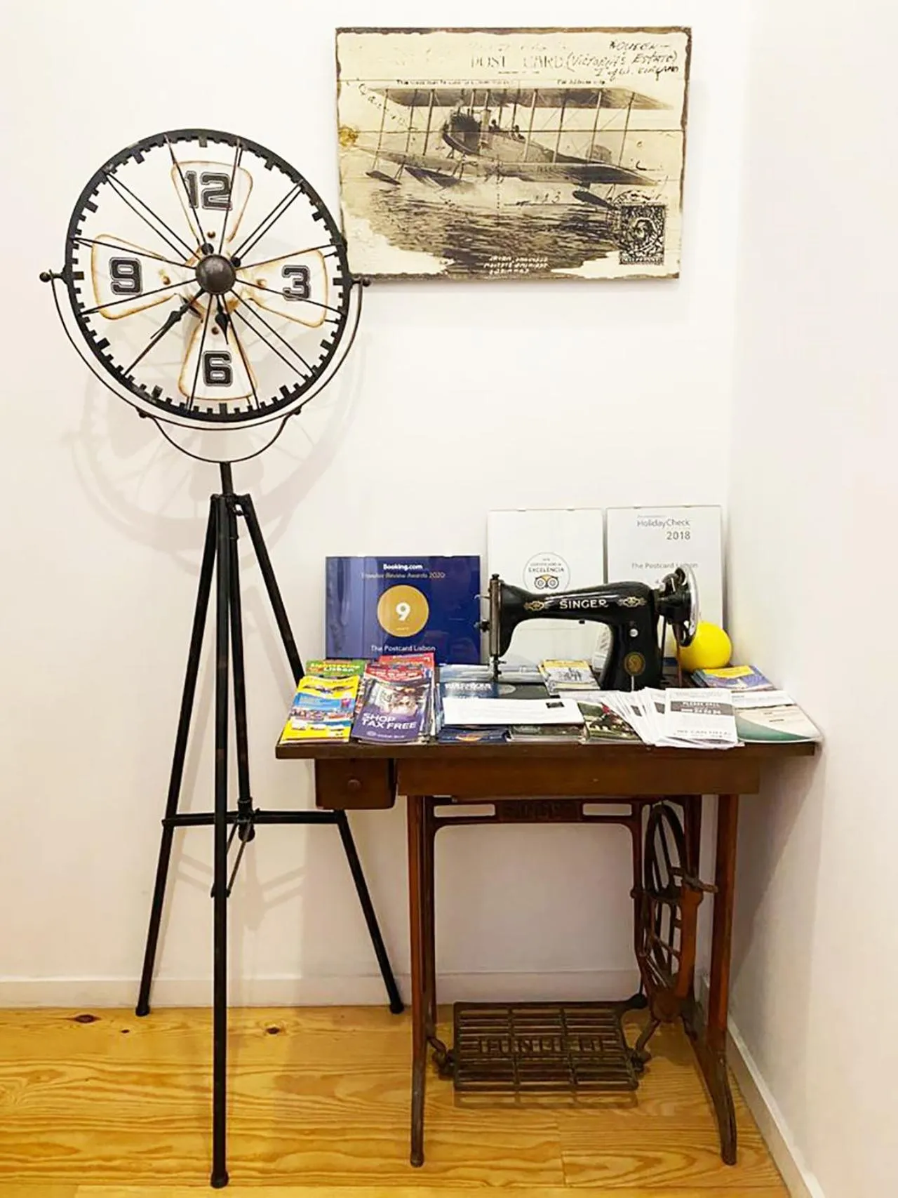 Decorative detail in The Postcard Lisbon