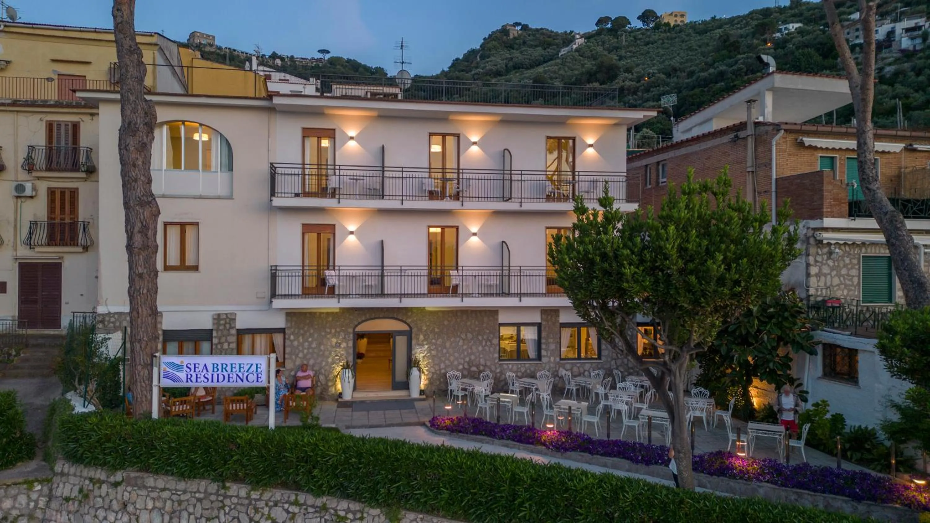 Sea Breeze Residence