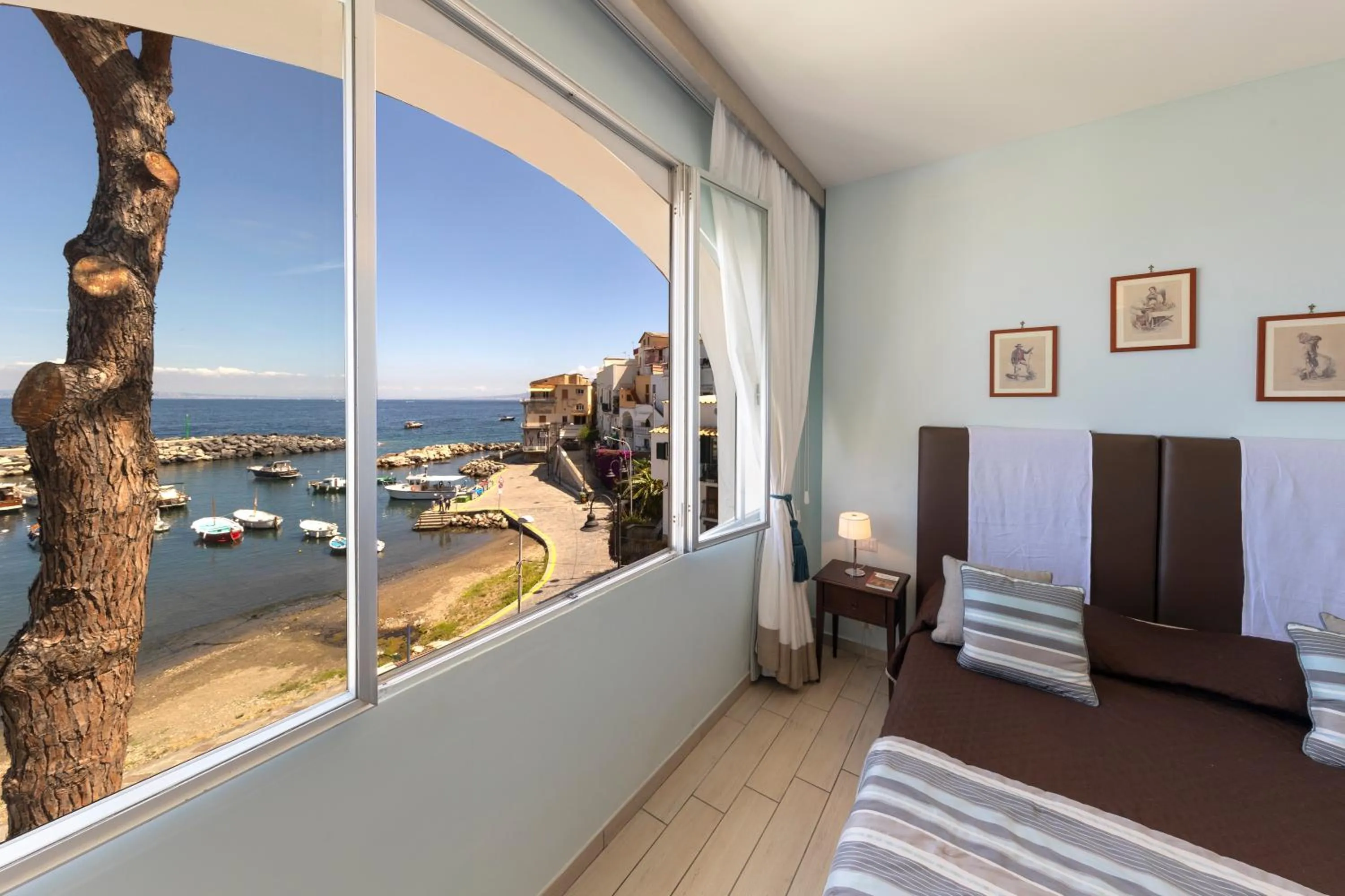 Bed in Sea Breeze Residence