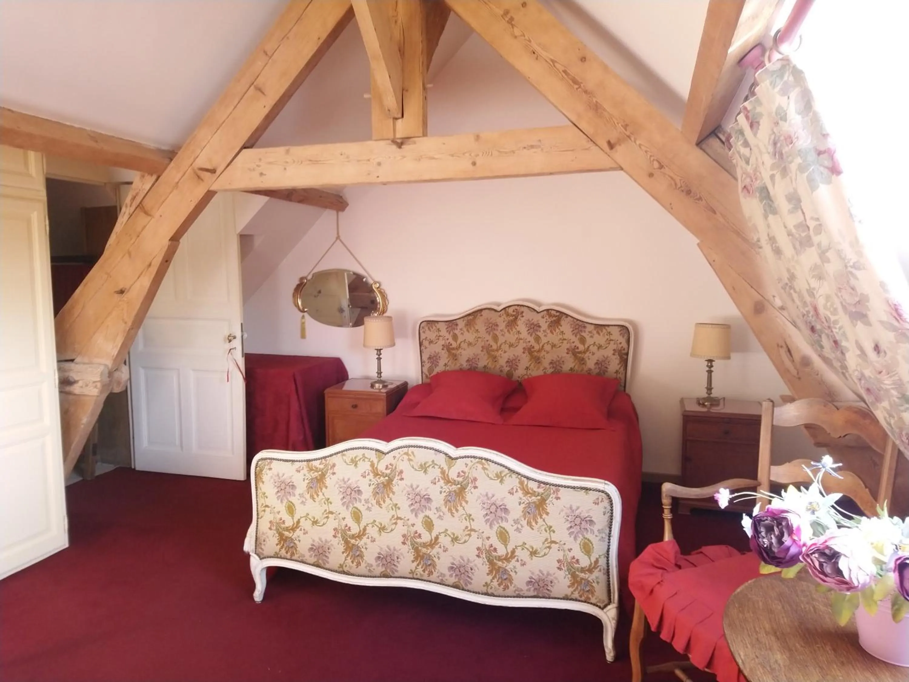 Bedroom, Bed in La Tonnelle de Vouvray