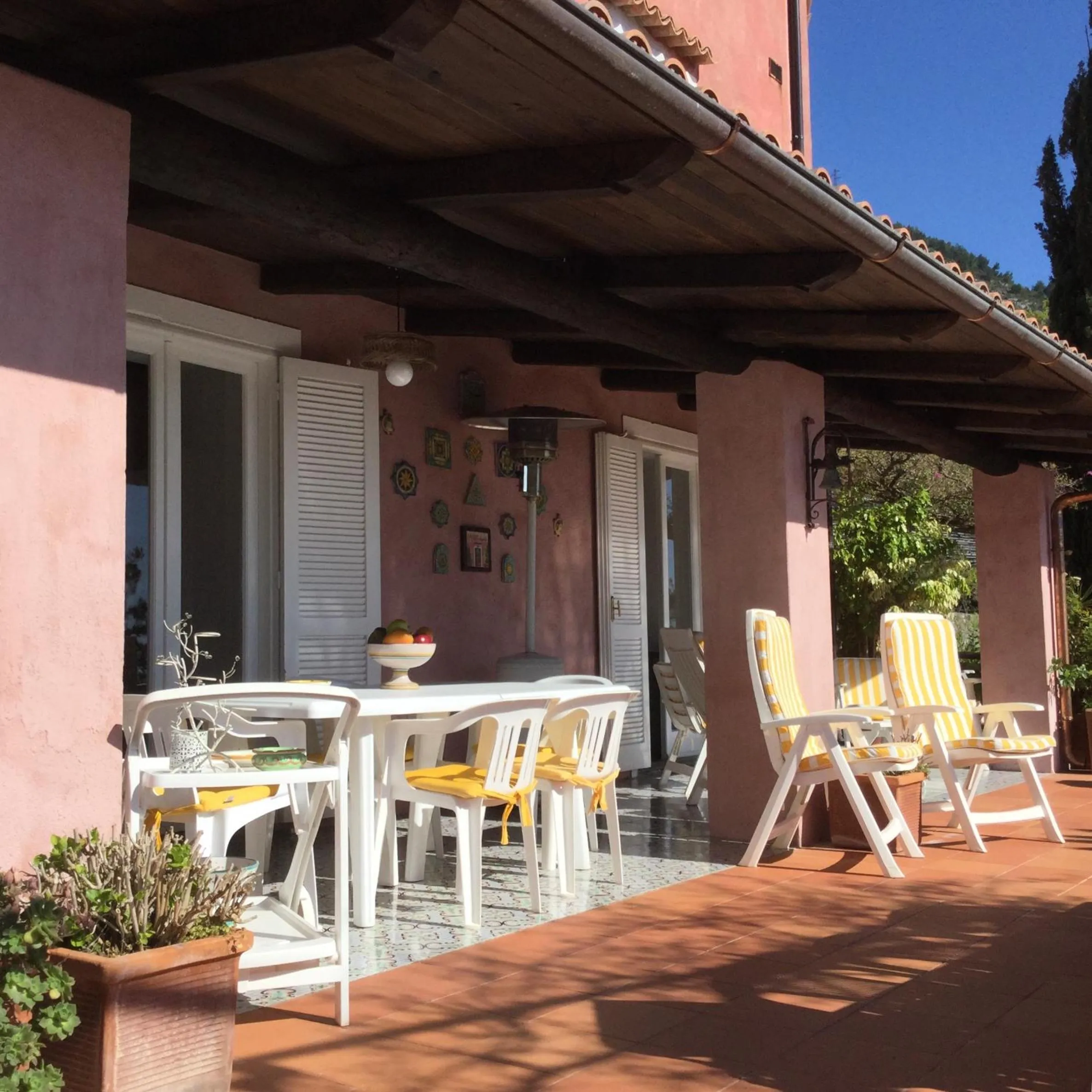 Patio in B&B Le Tre Casette