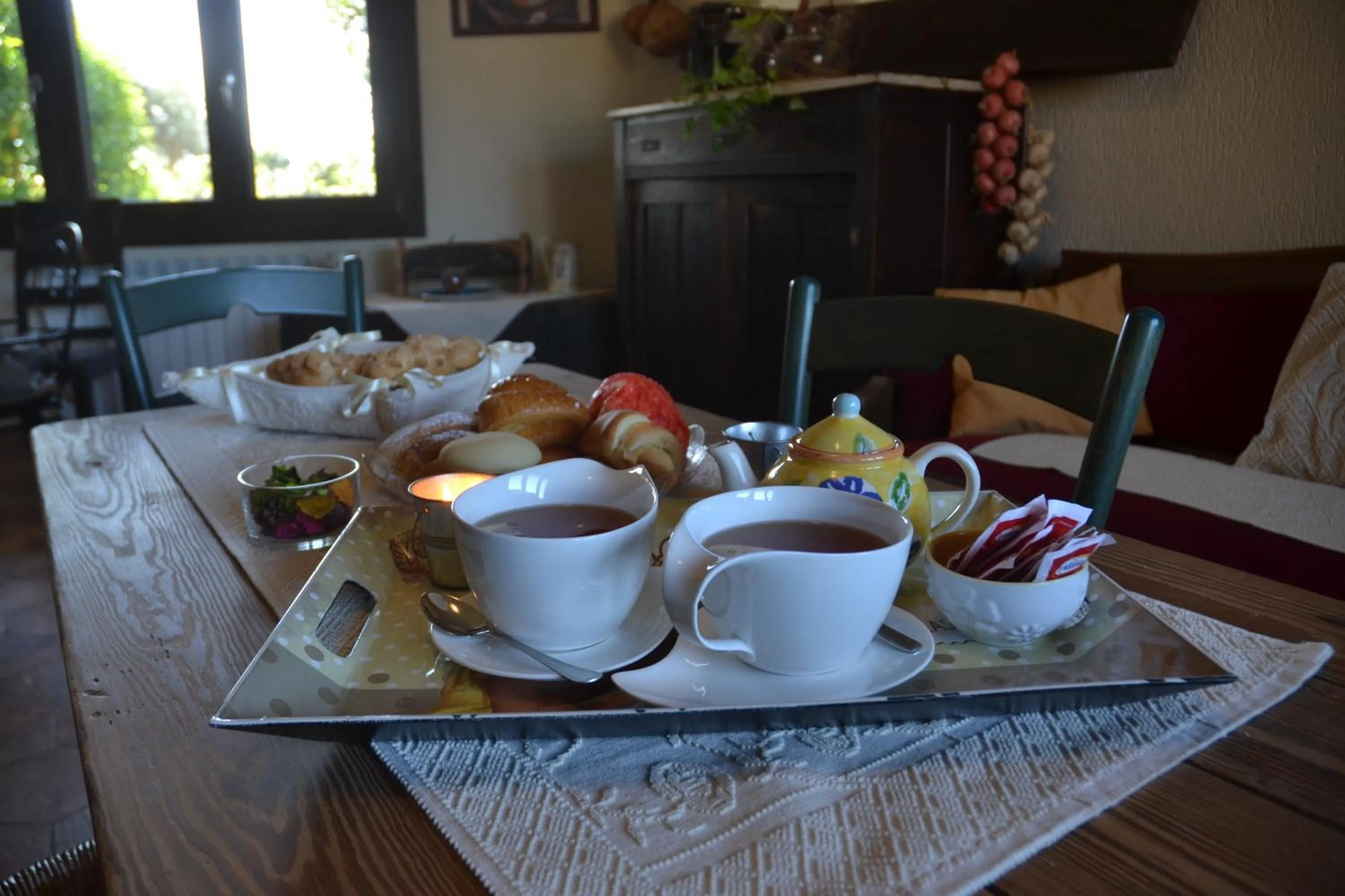 Food and drinks in B&B Antica Botte Sassari