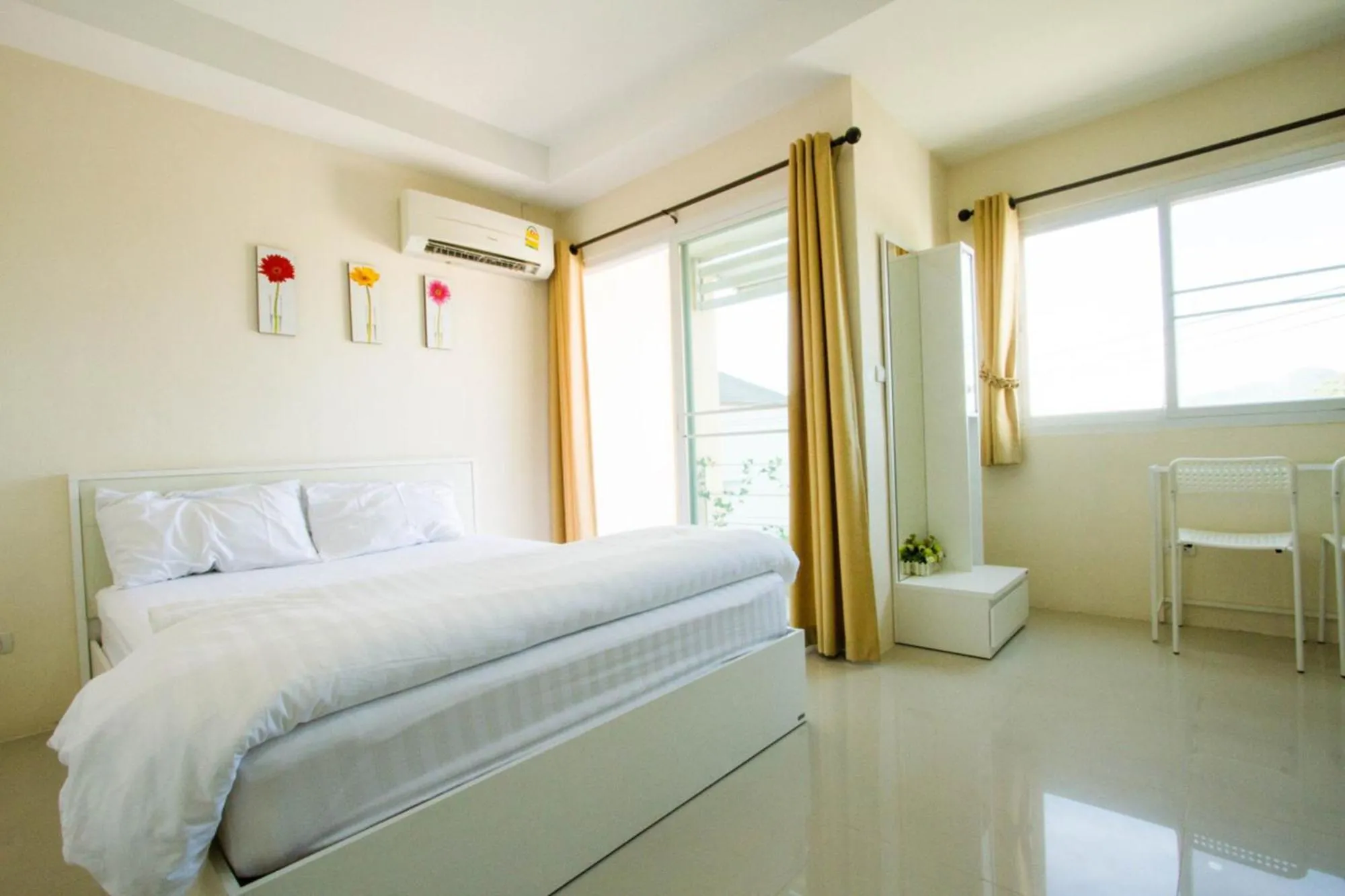 Bedroom, Bed in Lotus Suite Hua Hin