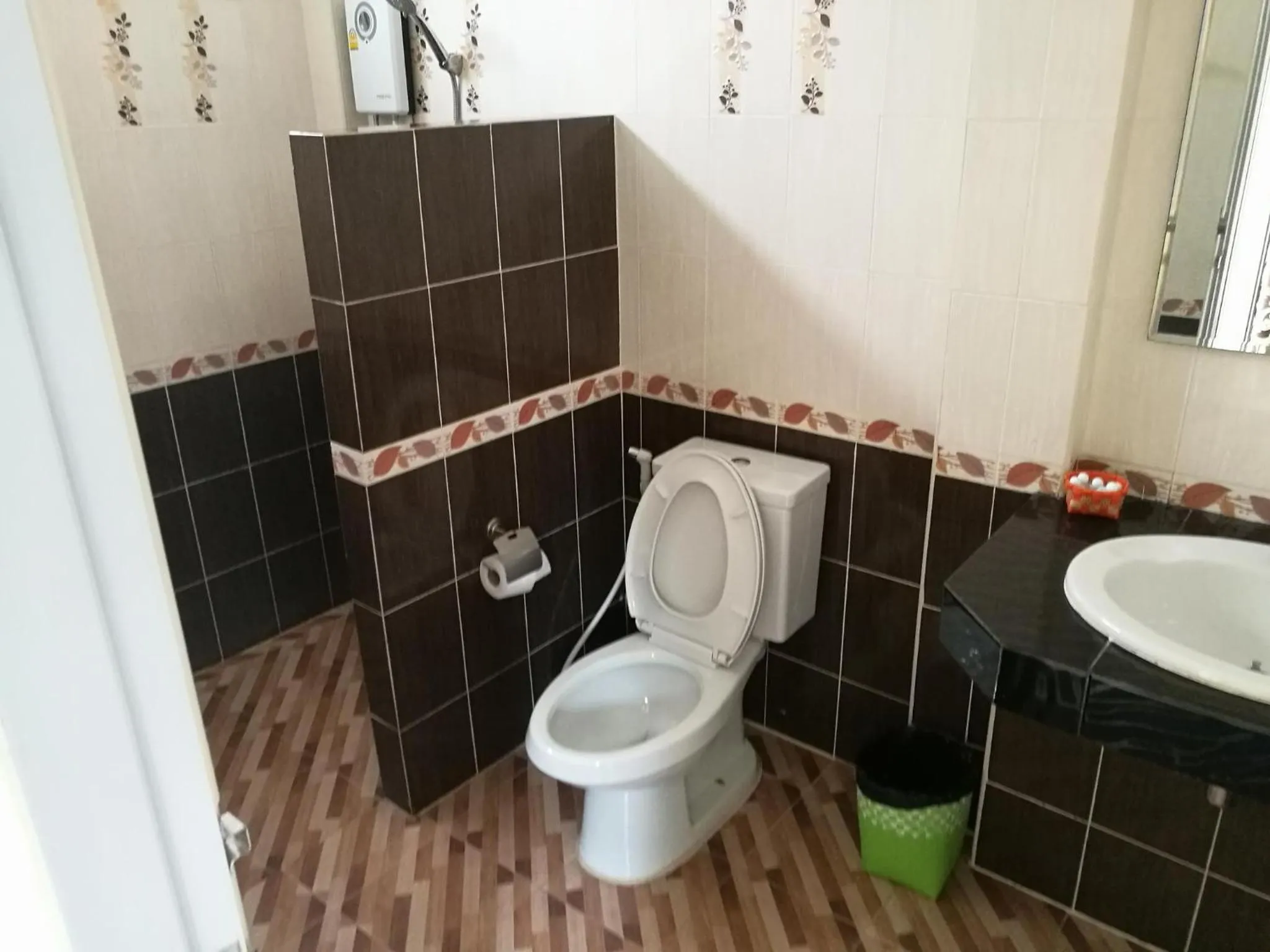 Bathroom in P and P Place