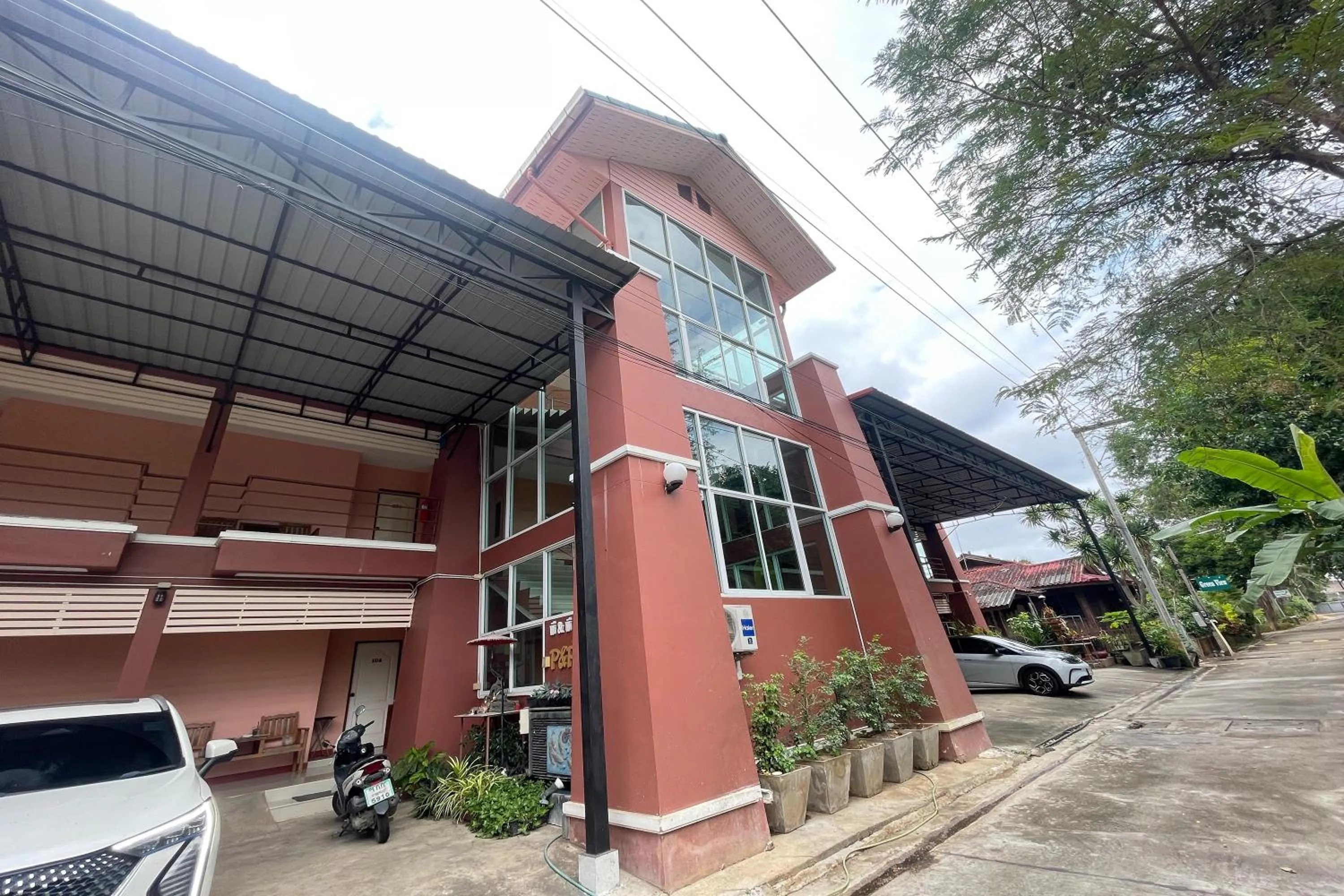 Property building in P&P Place