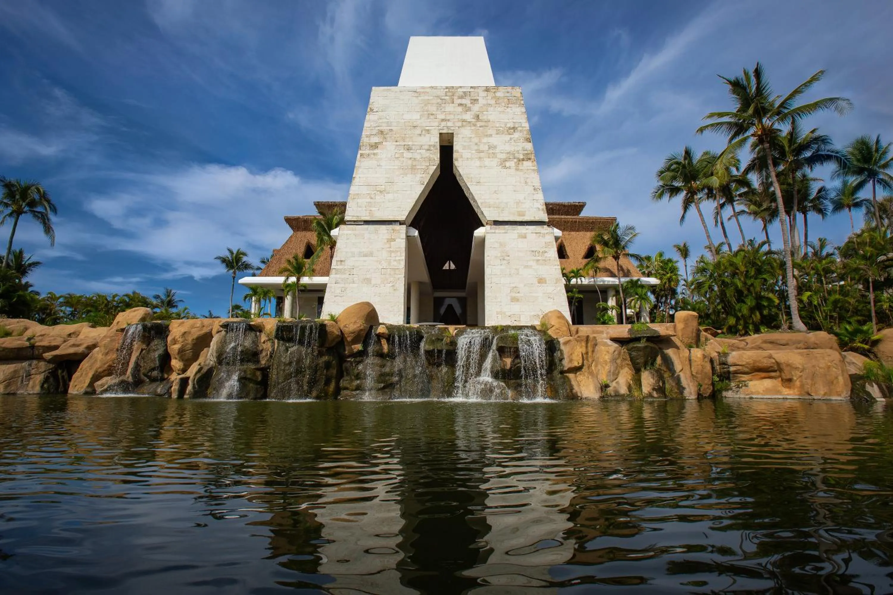 Facade/entrance in Grand Ocean Breeze Acapulco