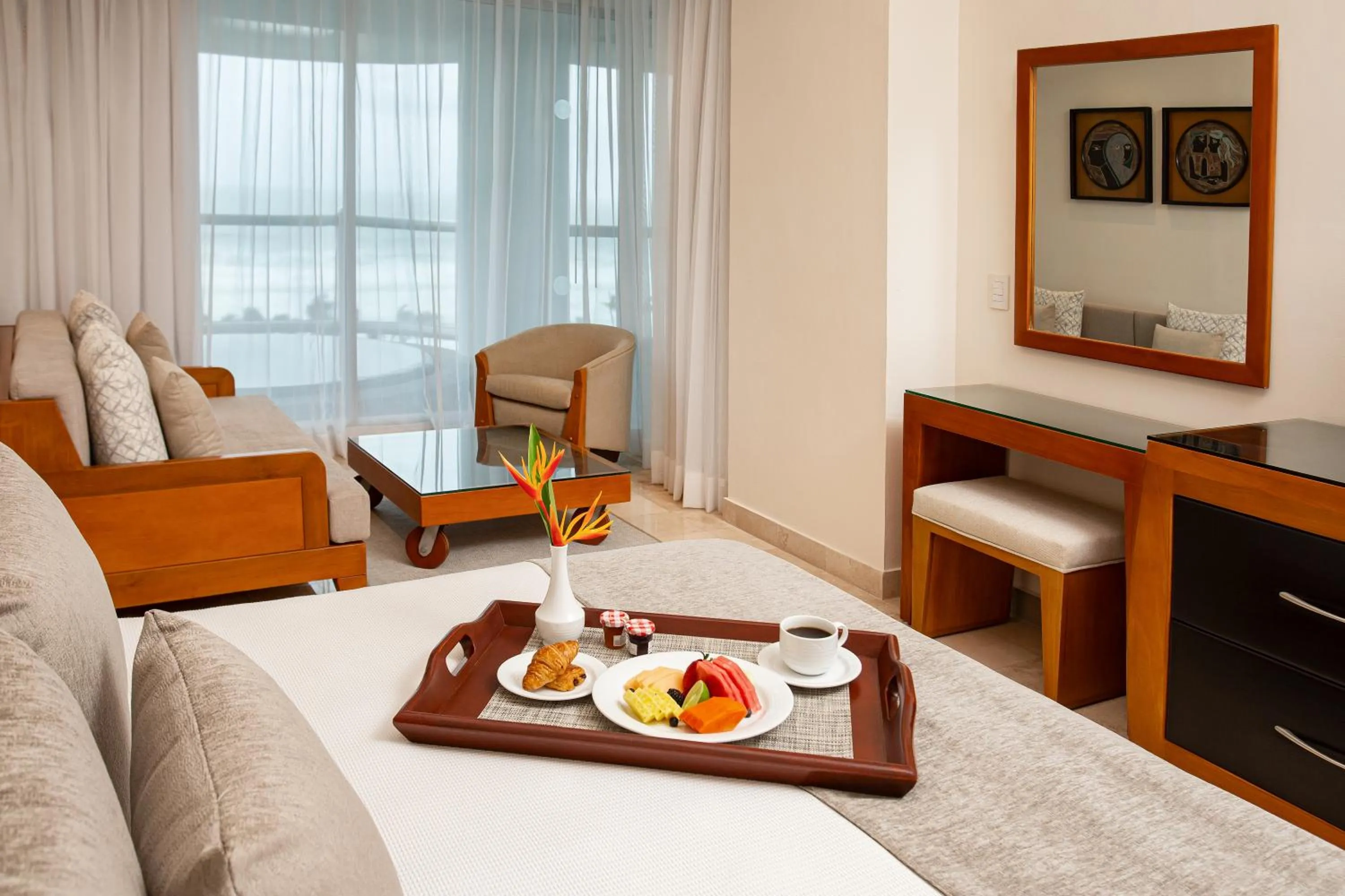 Living room in Grand Ocean Breeze Acapulco