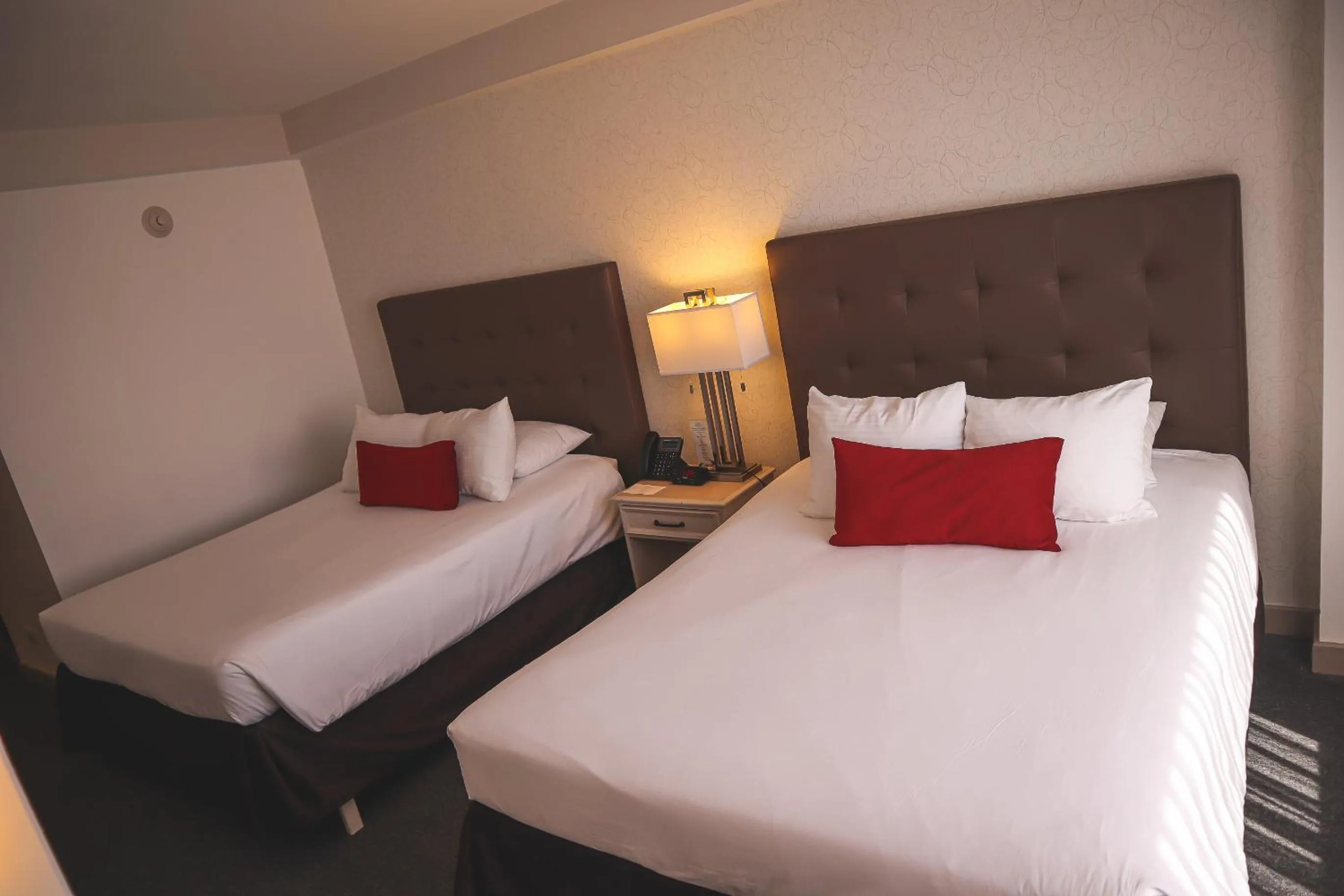 Bed in Taormina Hotel y Casino