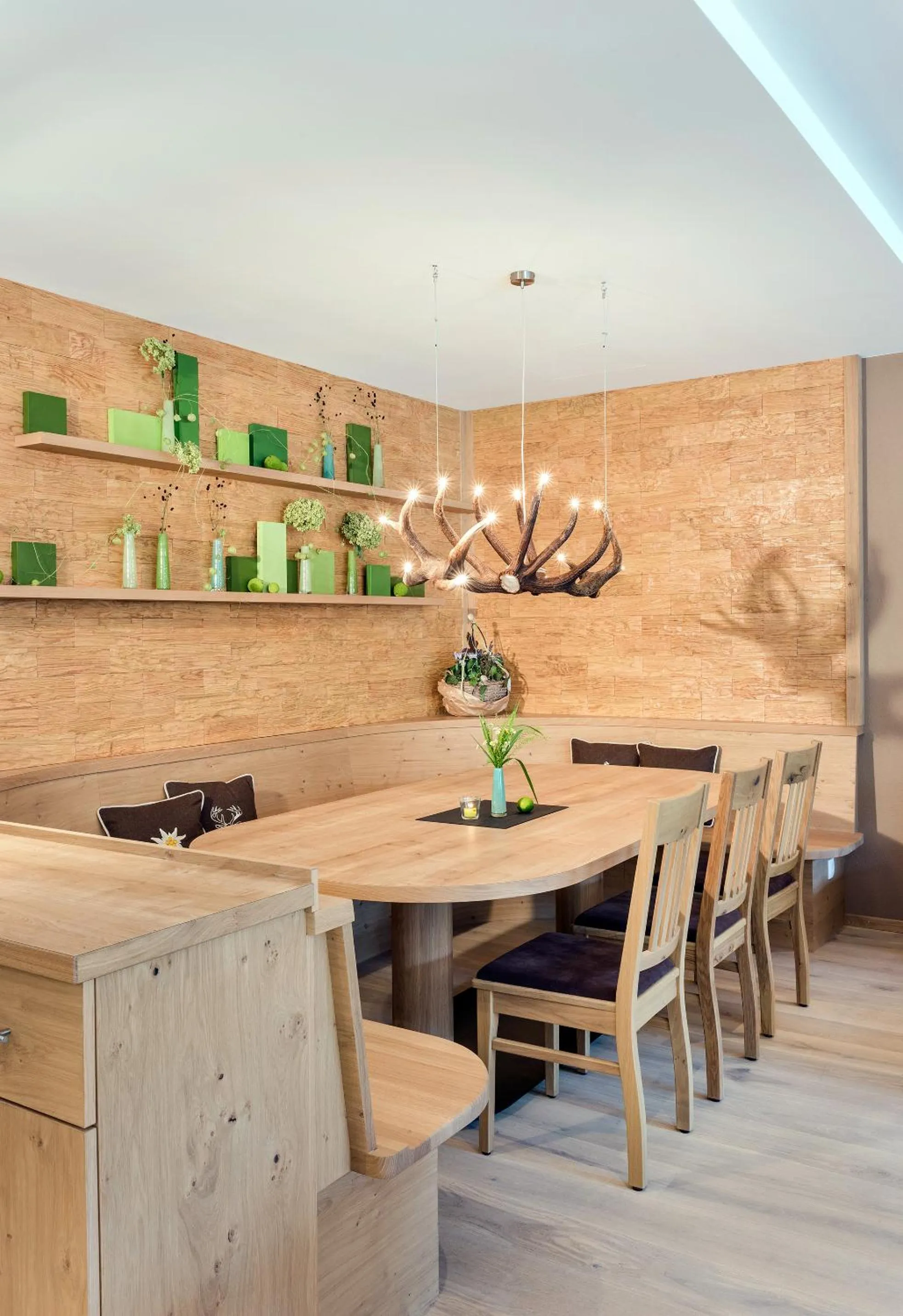 Restaurant/places to eat in Die Post Hotel