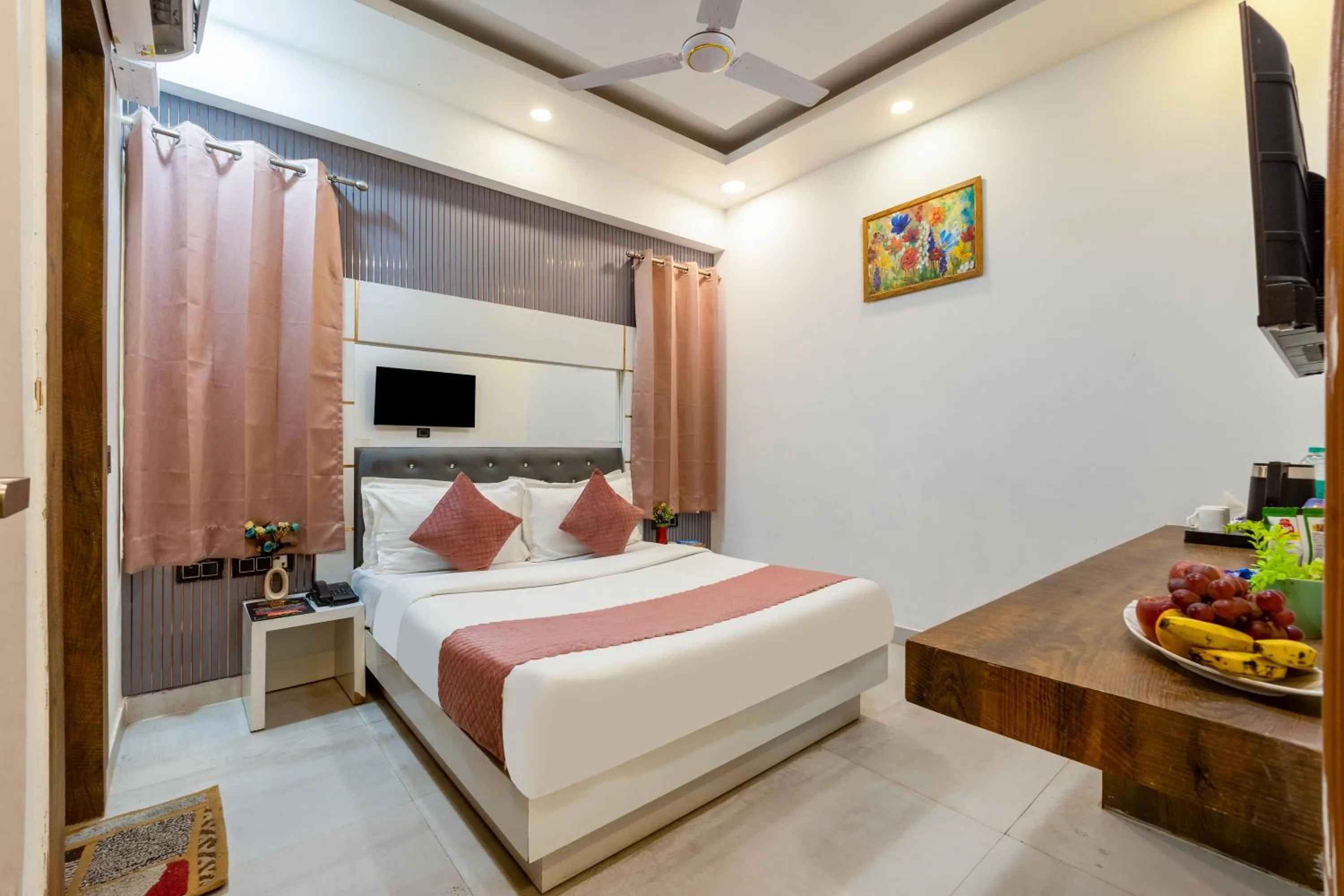 Standard Double Room - single occupancy in The Metro Stay by ASPL