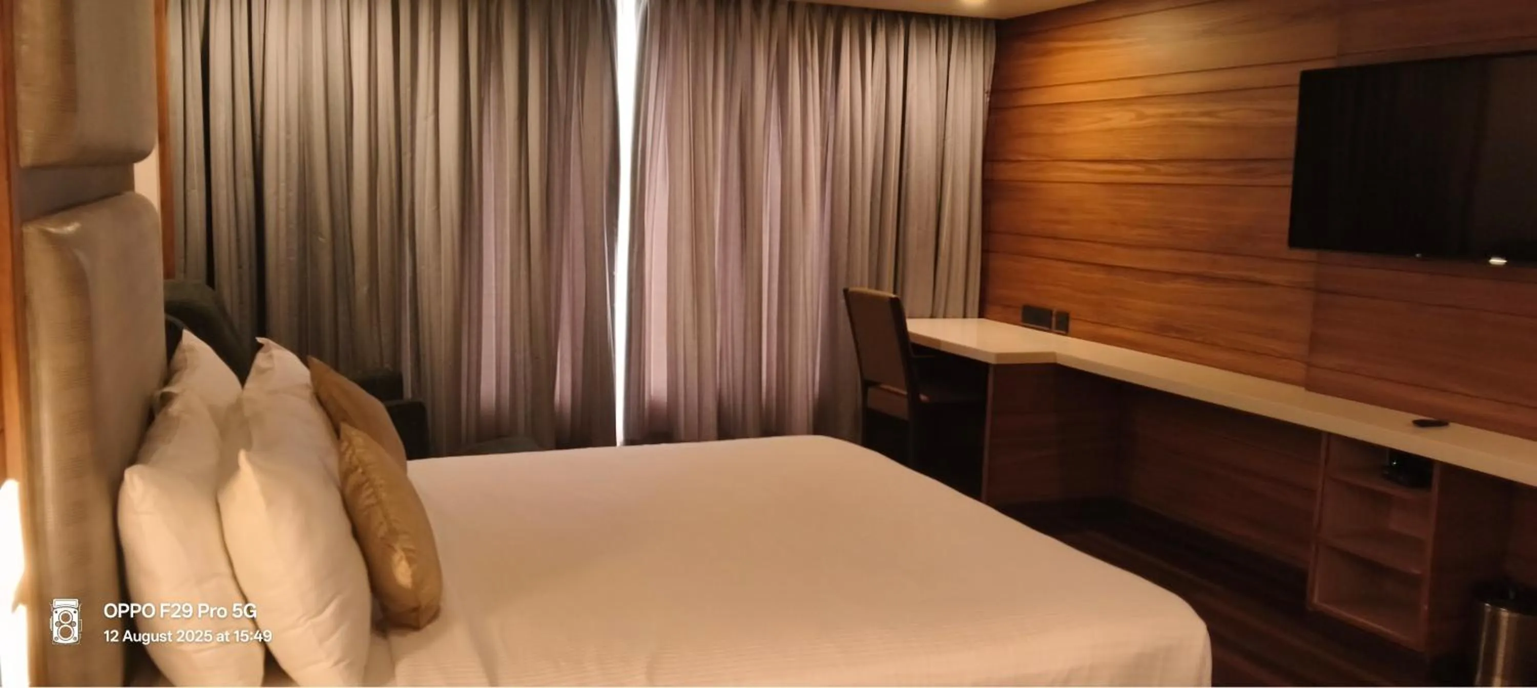 TV and multimedia, Bed in Royal Ritis Hubballi