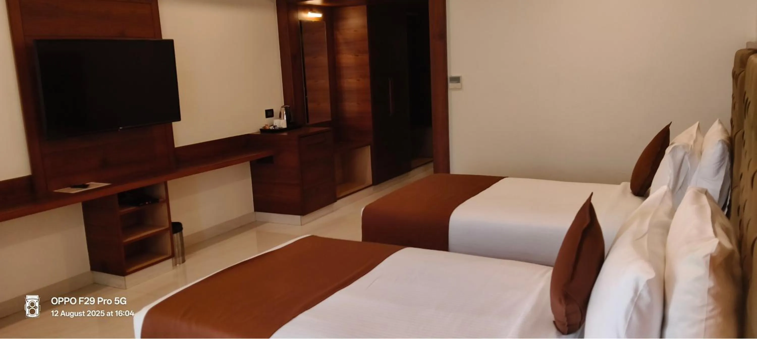 TV and multimedia, Bed in Royal Ritis Hubballi