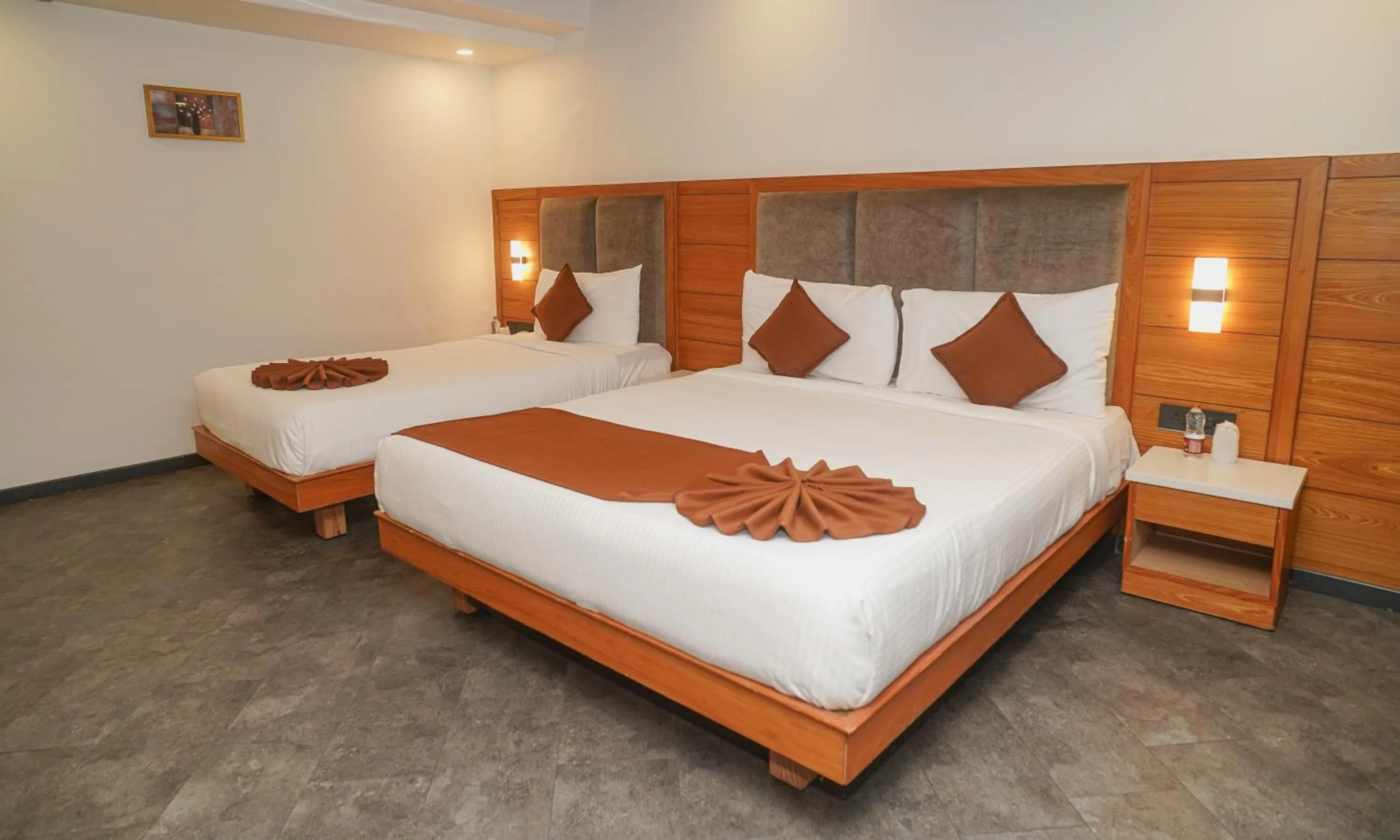 Photo of the whole room, Bed in Royal Ritis Hubballi
