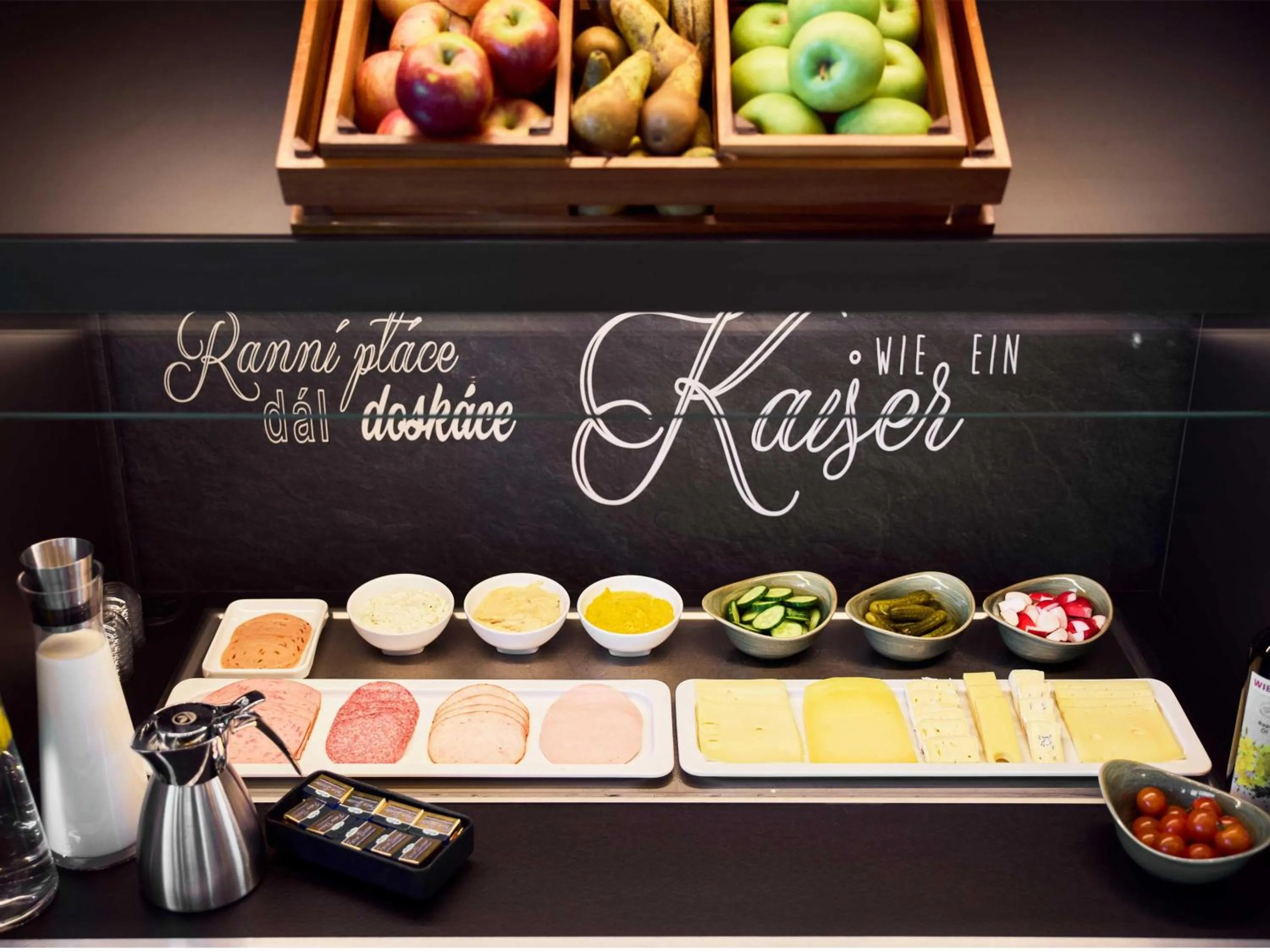 Restaurant/places to eat in B&B HOTEL Klagenfurt-City