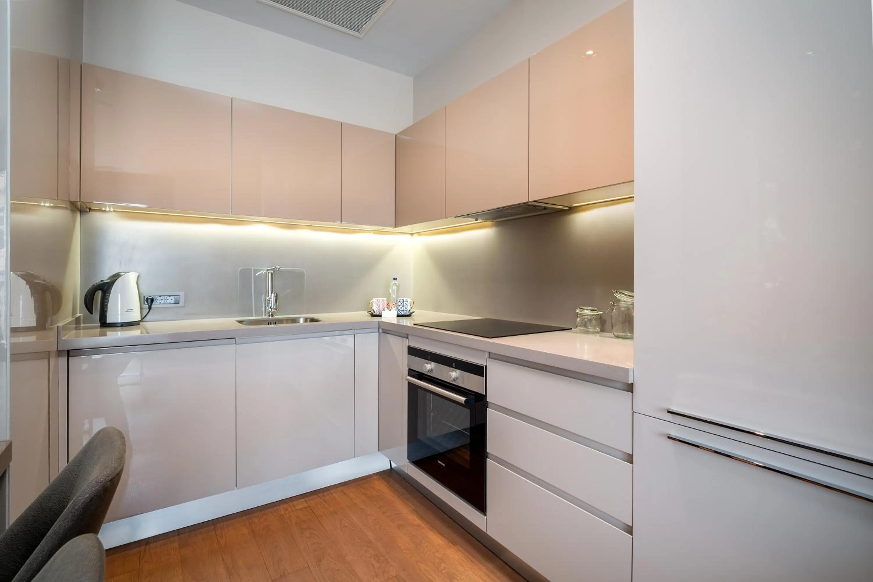 Kitchen or kitchenette in Sentire Hotels & Residences Taksim