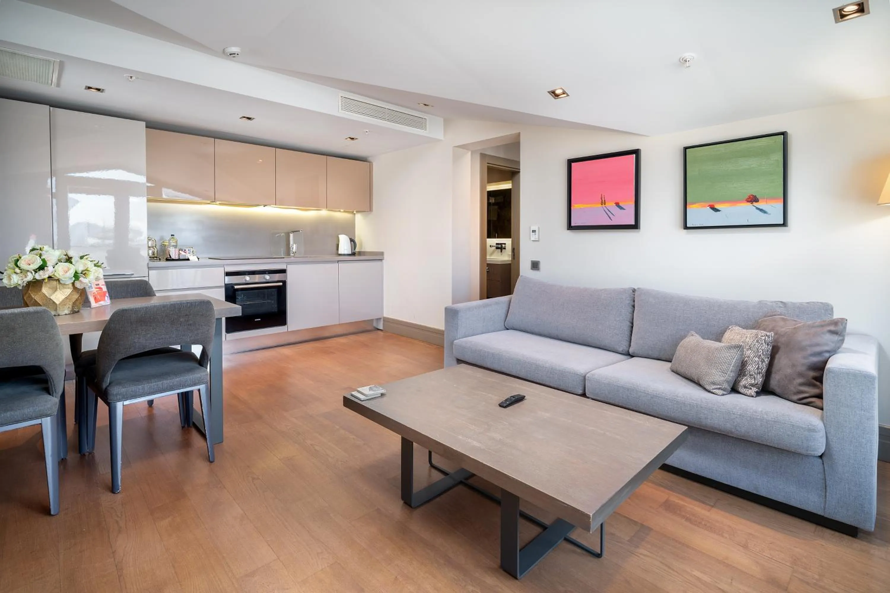 Kitchen or kitchenette in Sentire Hotels & Residences Taksim