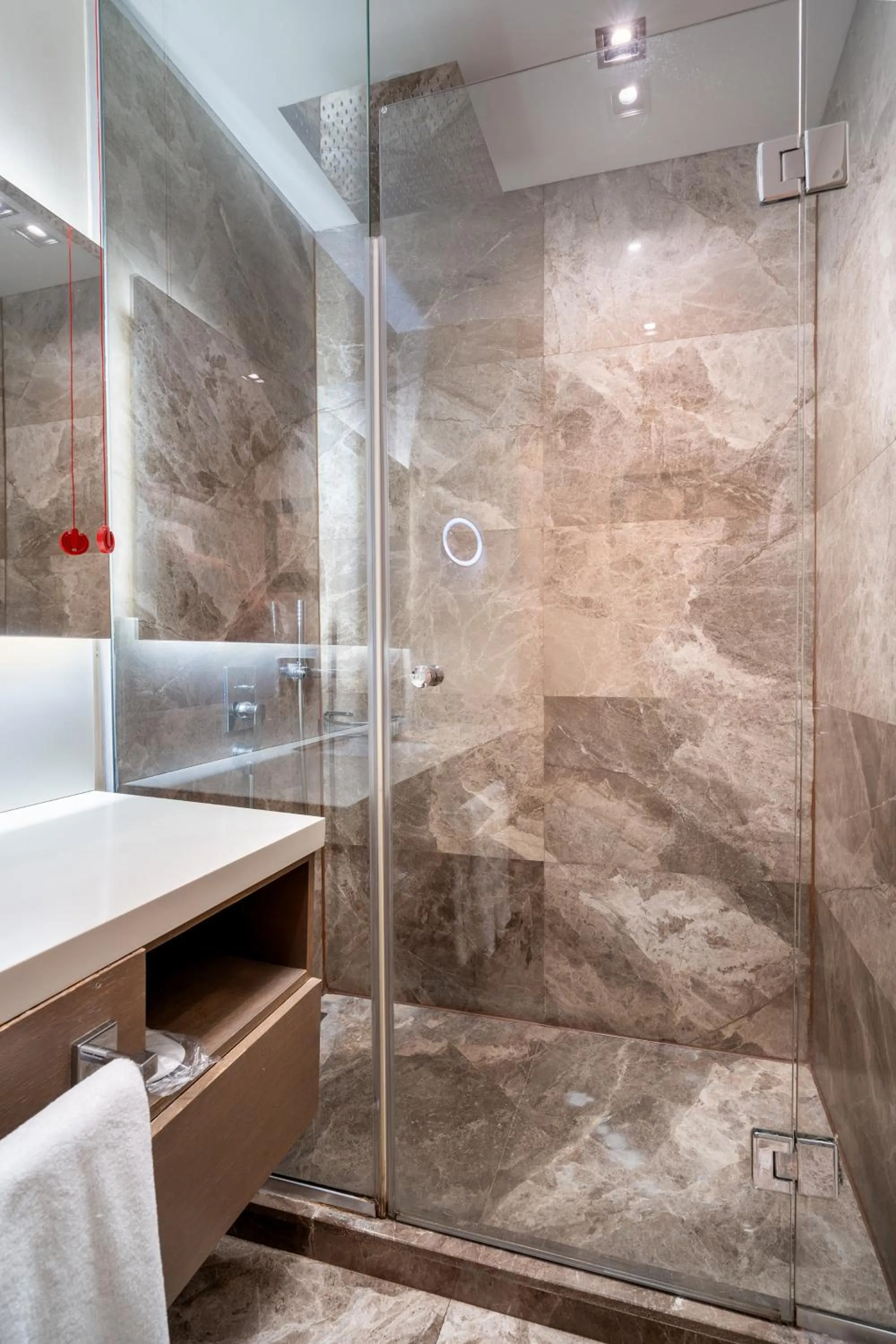 Shower in Sentire Hotels & Residences Taksim