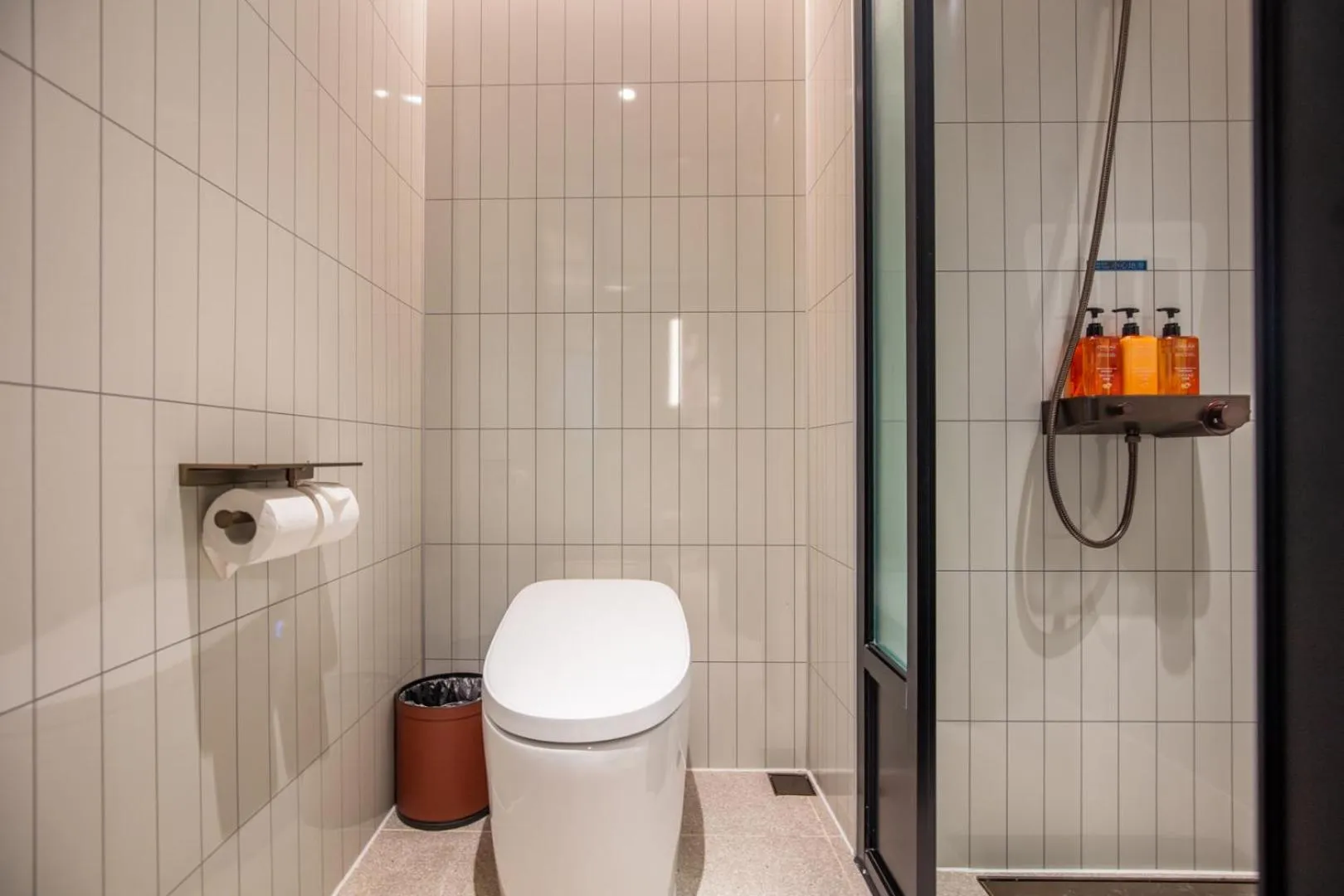 Toilet in Orange Hotel Beijing Changping Future Science City