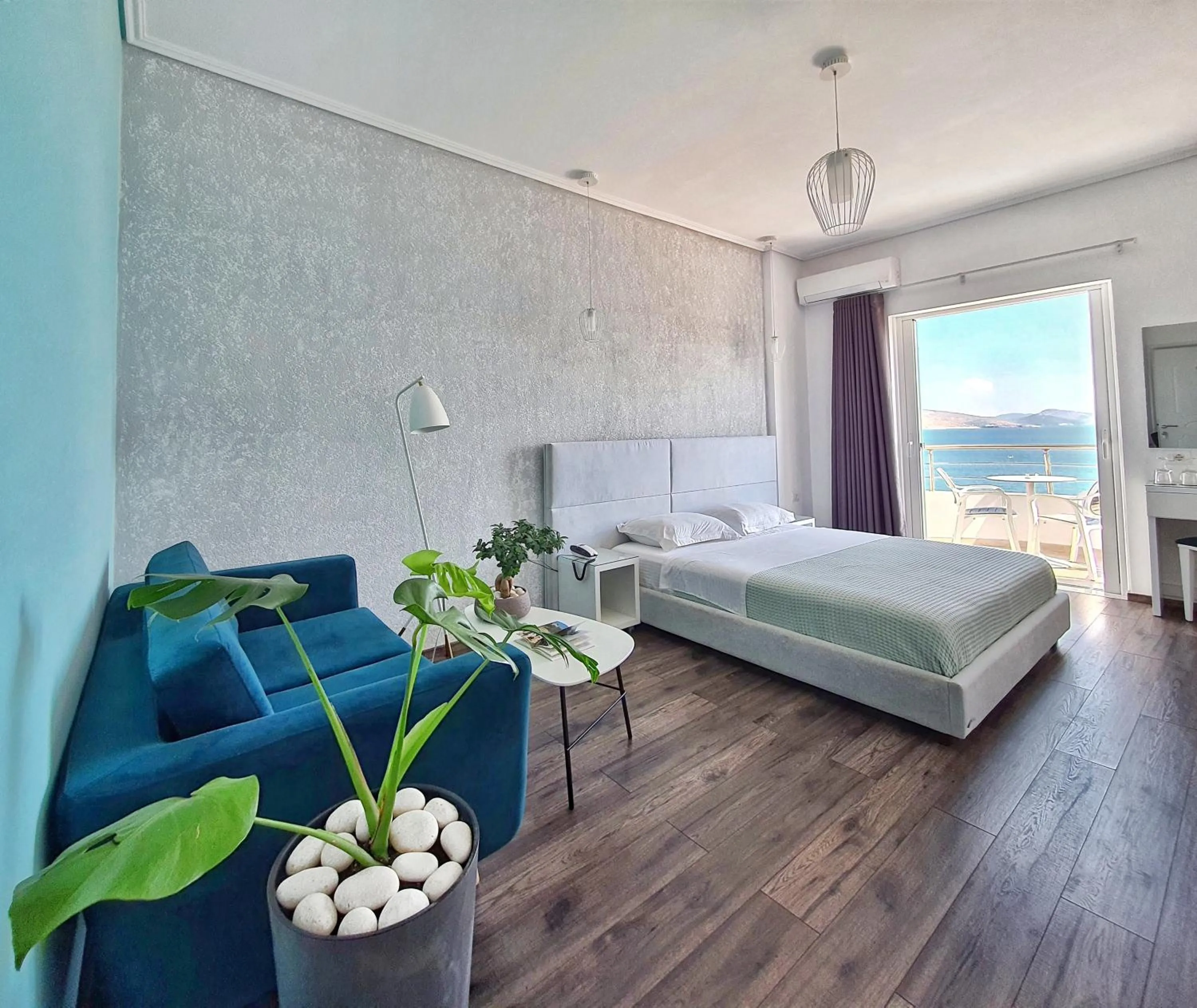 Photo of the whole room, Bed in Hotel JoAn